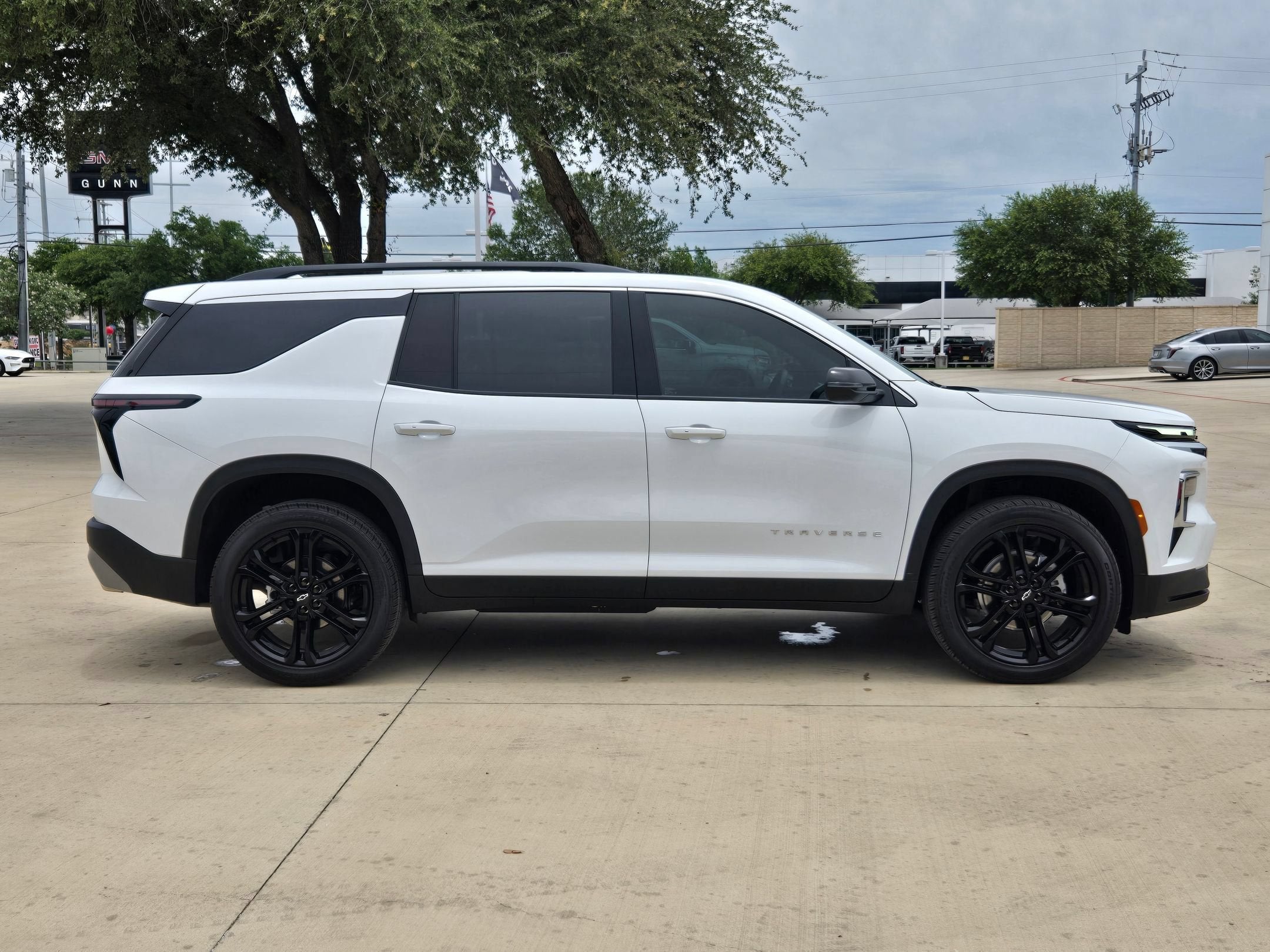 2025 Chevrolet TRAVERSE LT LT