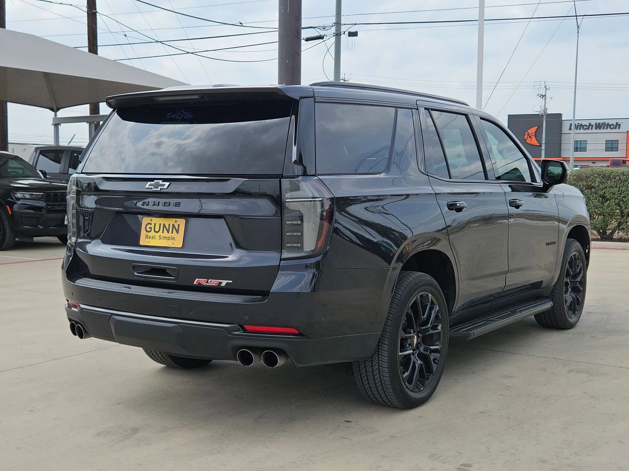 2025 Chevrolet TAHOE RST