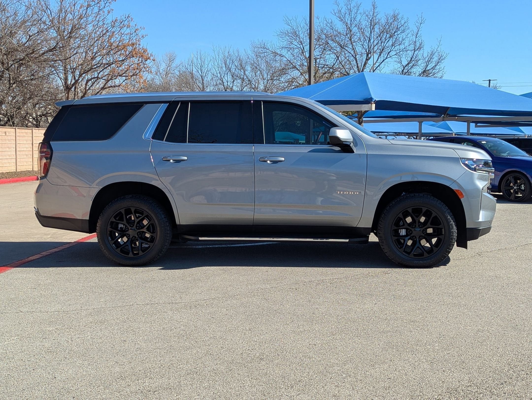 2024 Chevrolet TAHOE LS