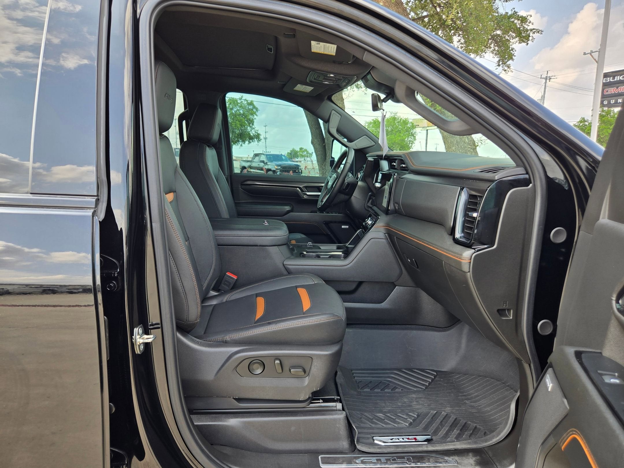 2024 GMC SIERRA 2500HD AT4