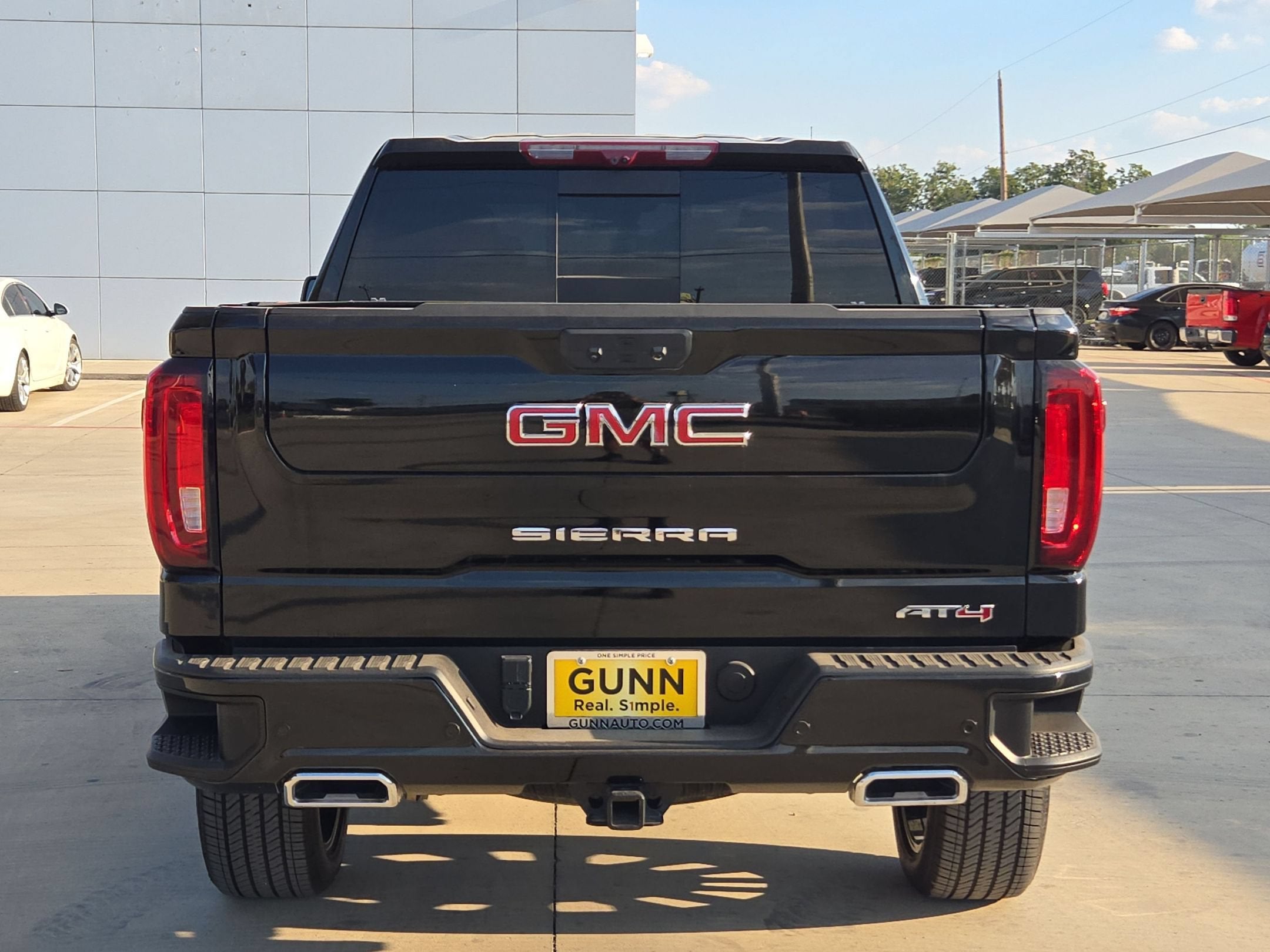 2024 GMC SIERRA 1500 AT4