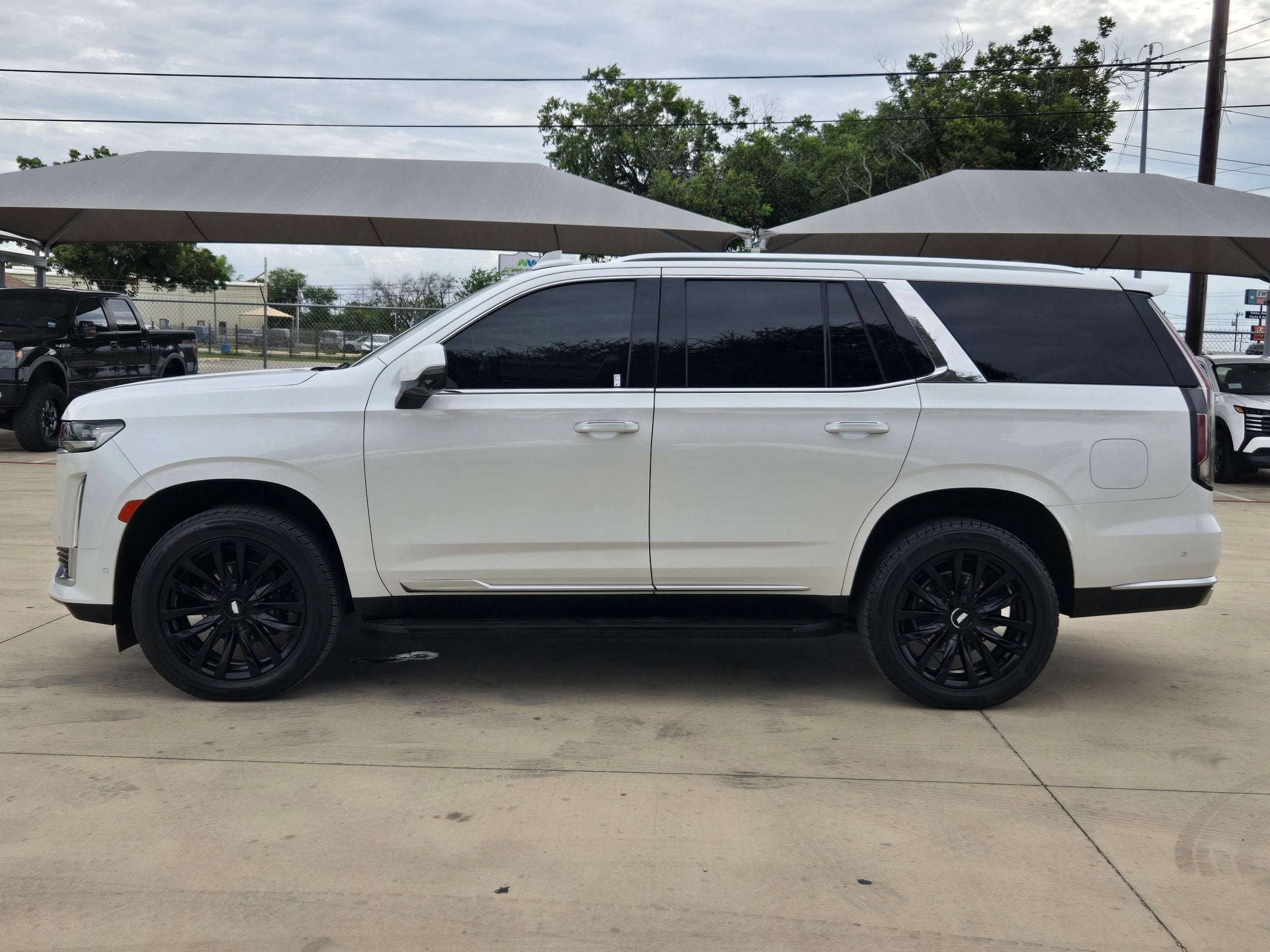 2023 Cadillac ESCALADE PREMIUM LUXURY