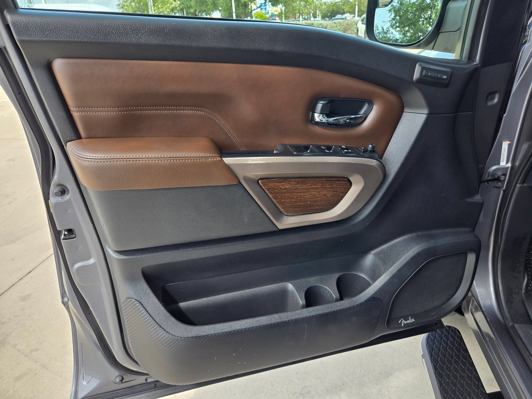 2023 Nissan TITAN PLATINUM RESERVE