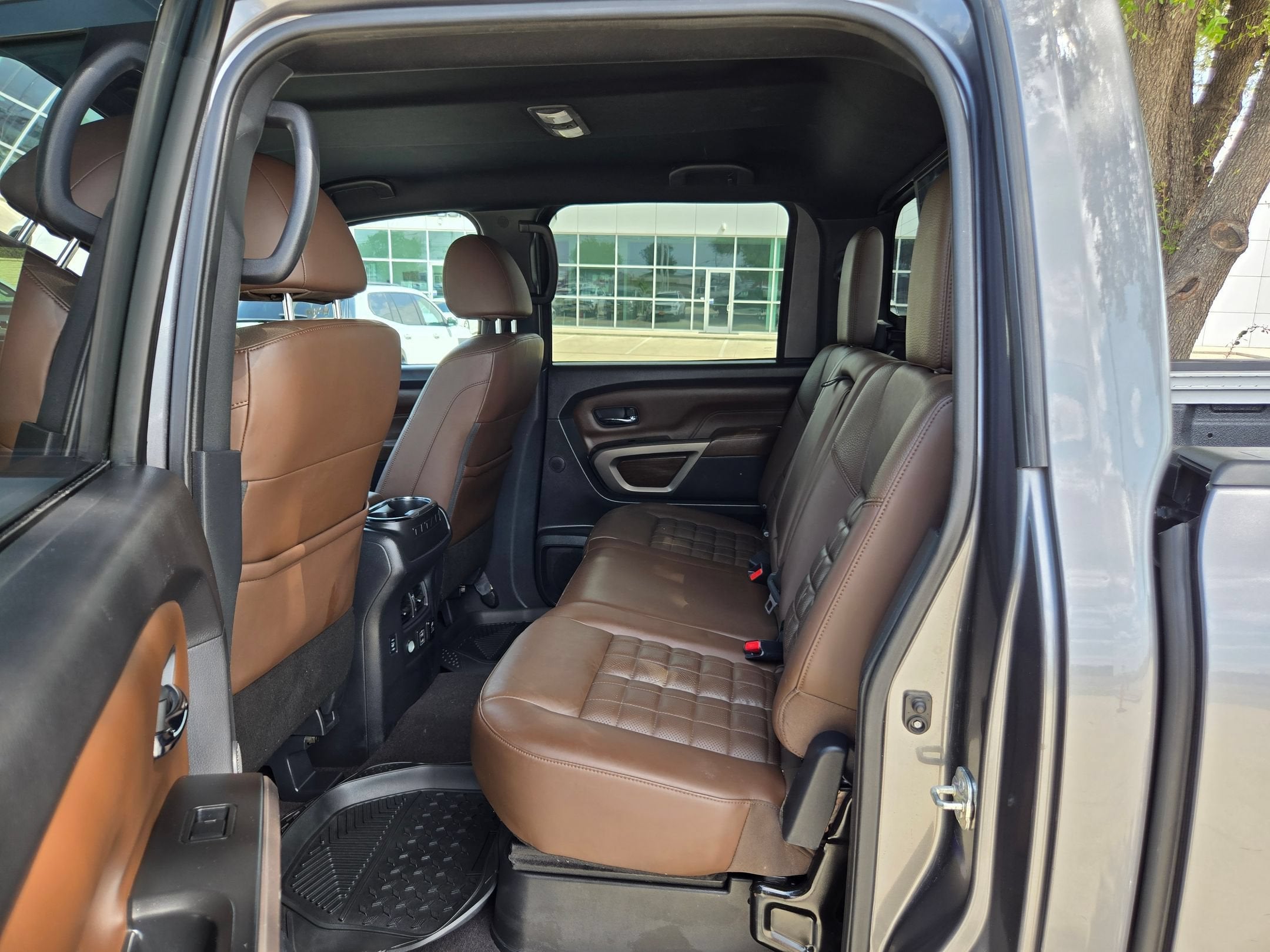 2023 Nissan TITAN PLATINUM RESERVE