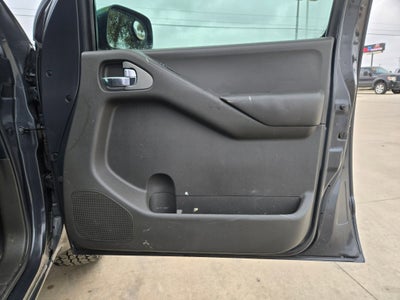 2012 Nissan FRONTIER SV