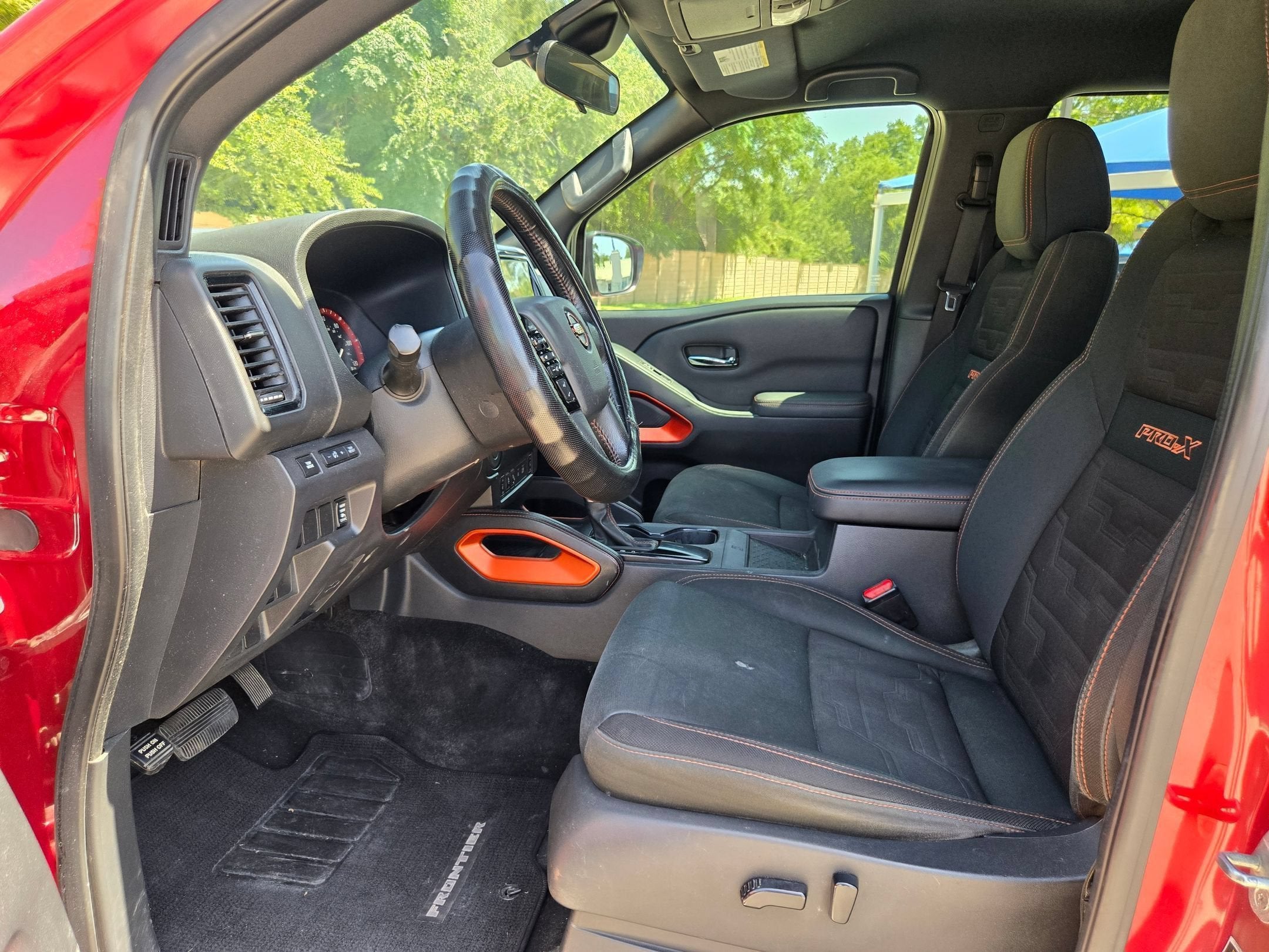 2022 Nissan FRONTIER PRO-X