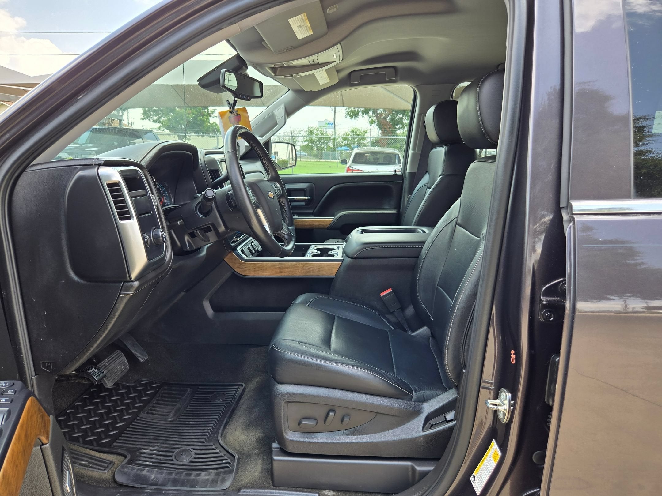 2015 Chevrolet SILVERADO 1500 LTZ