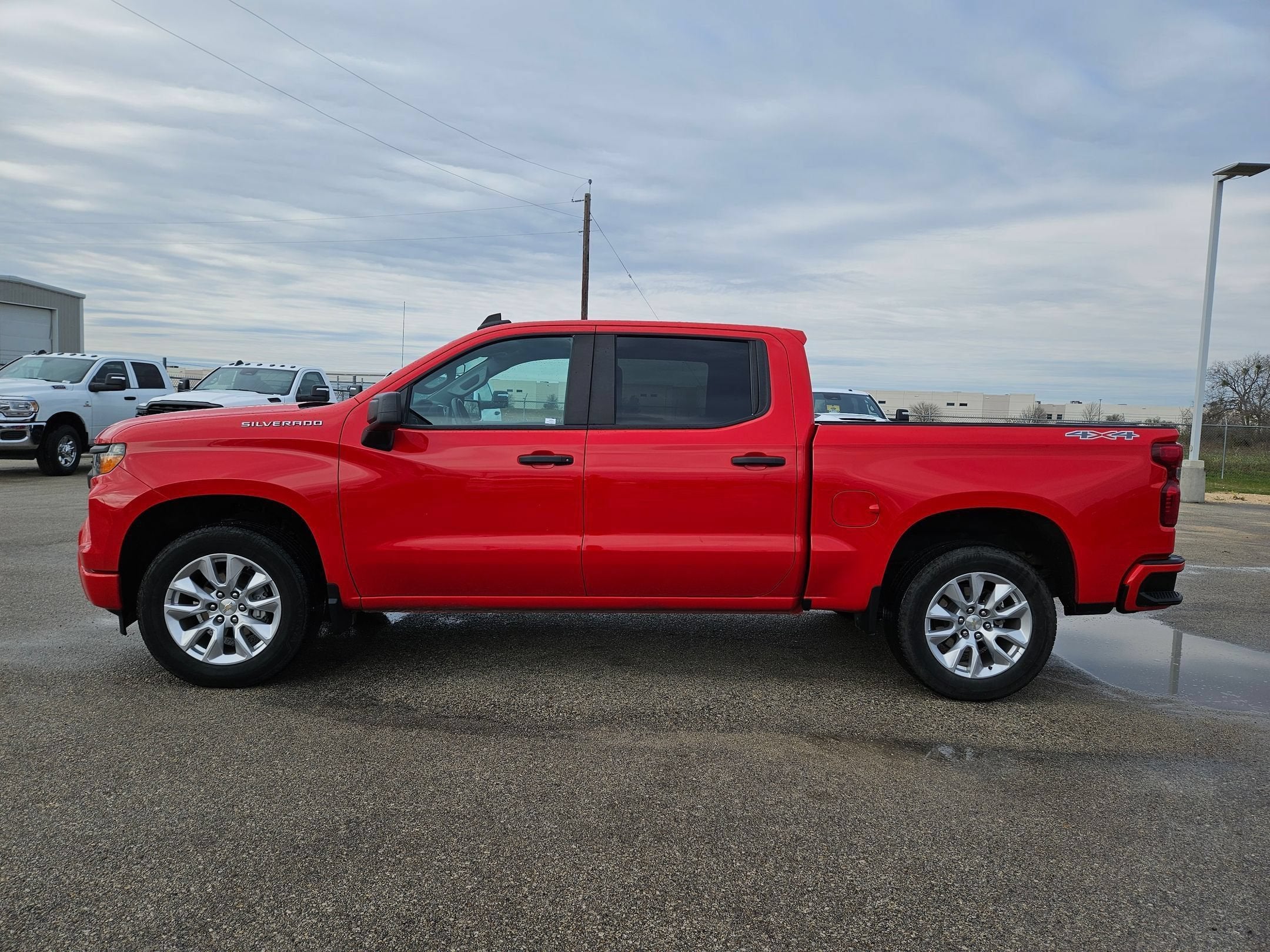 2024 Chevrolet SILVERADO 1500 CUSTOM