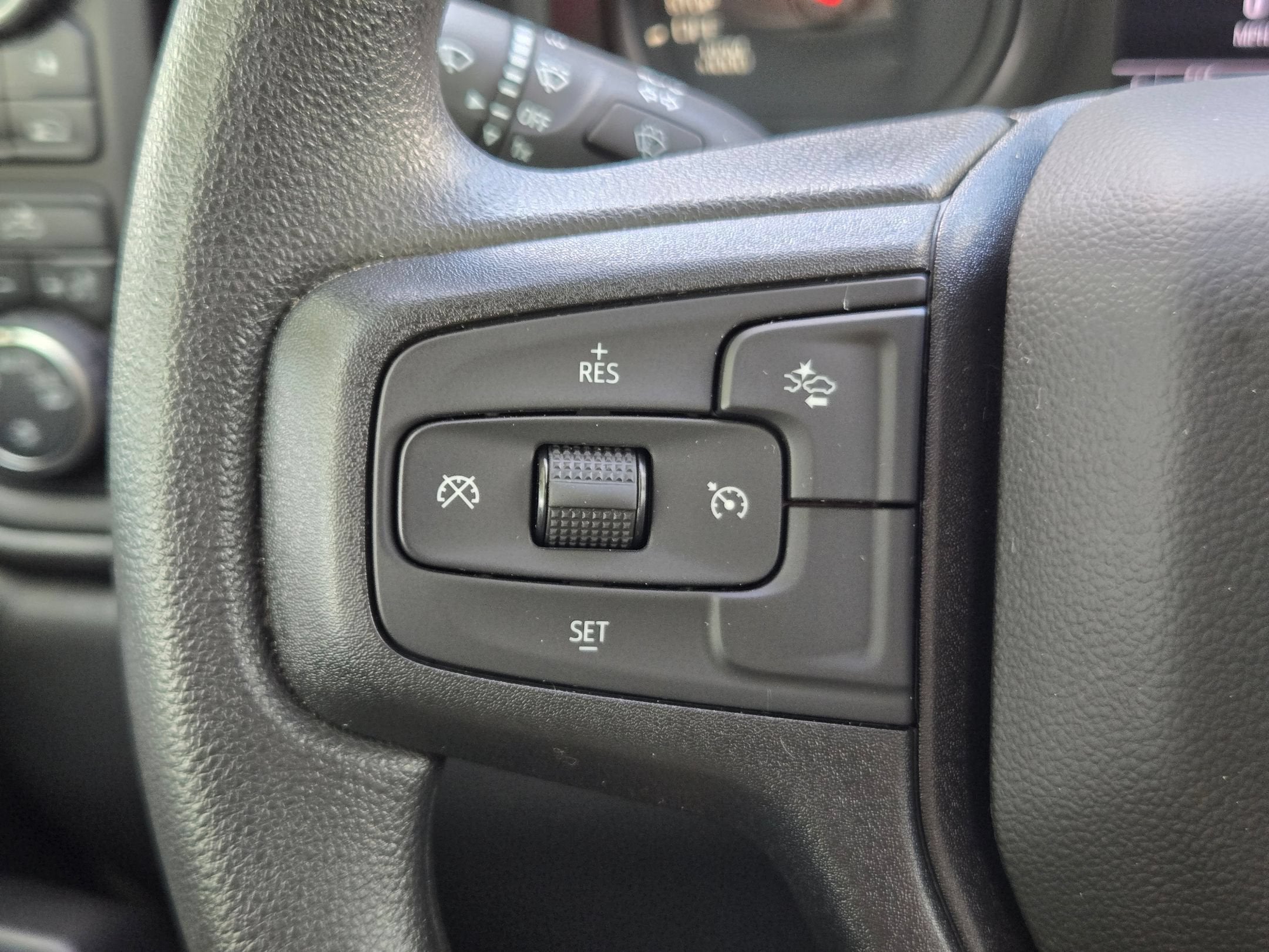 2025 Chevrolet SILV 1500 CUSTOM CUSTOM 4WD