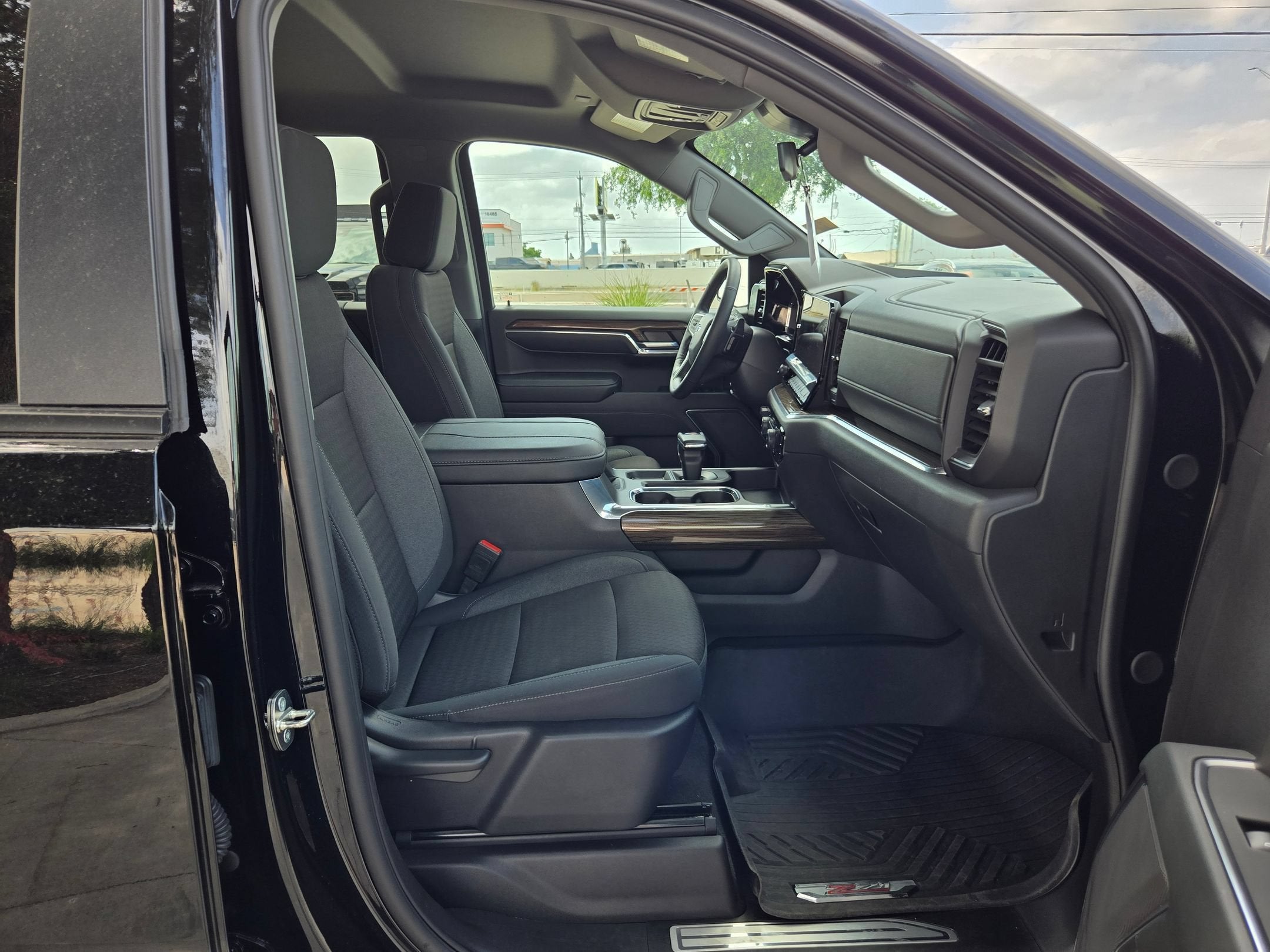 2024 Chevrolet SILVERADO 1500 4WD LT TRAIL BOSS