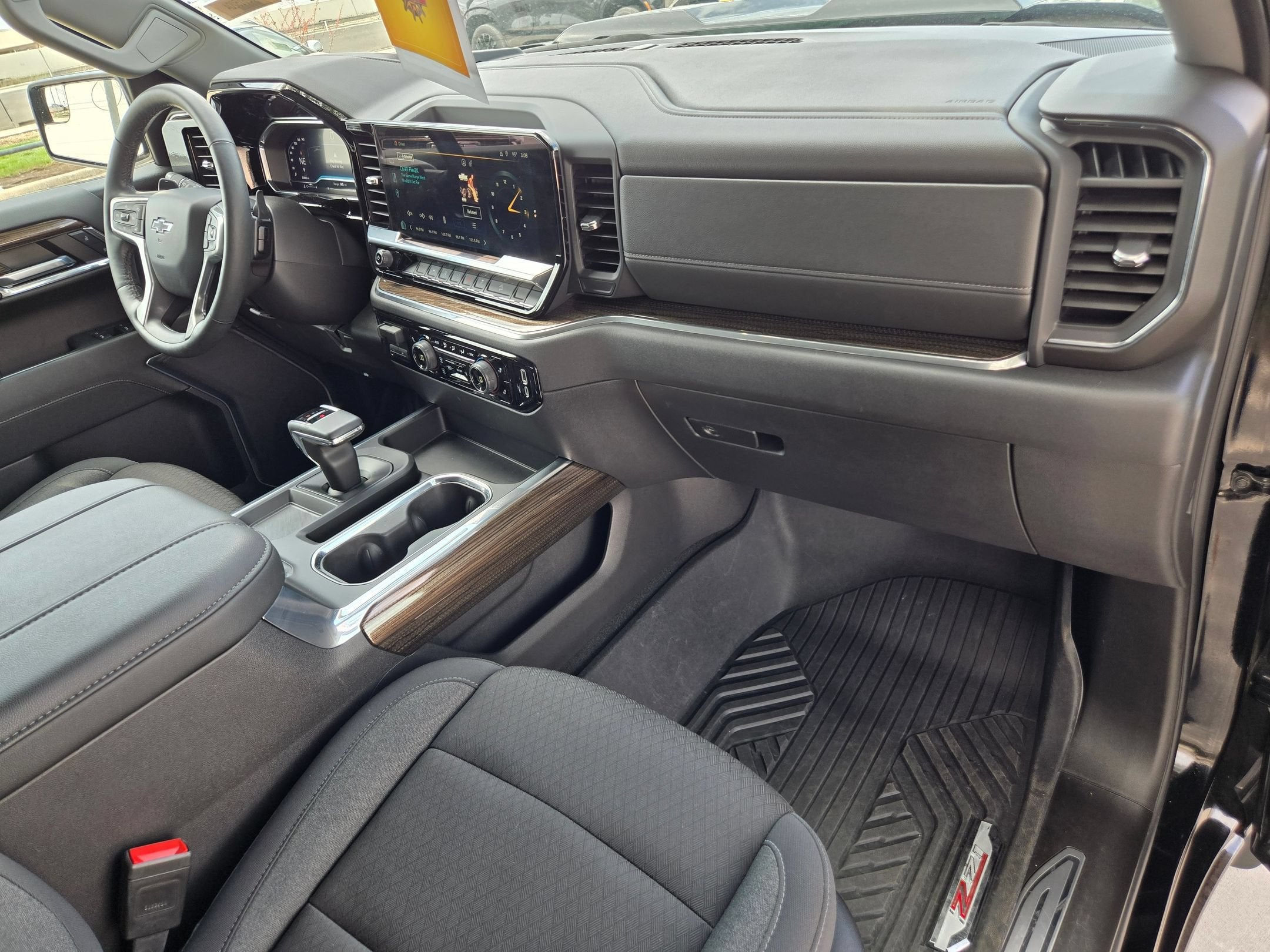 2024 Chevrolet SILVERADO 1500 4WD LT TRAIL BOSS