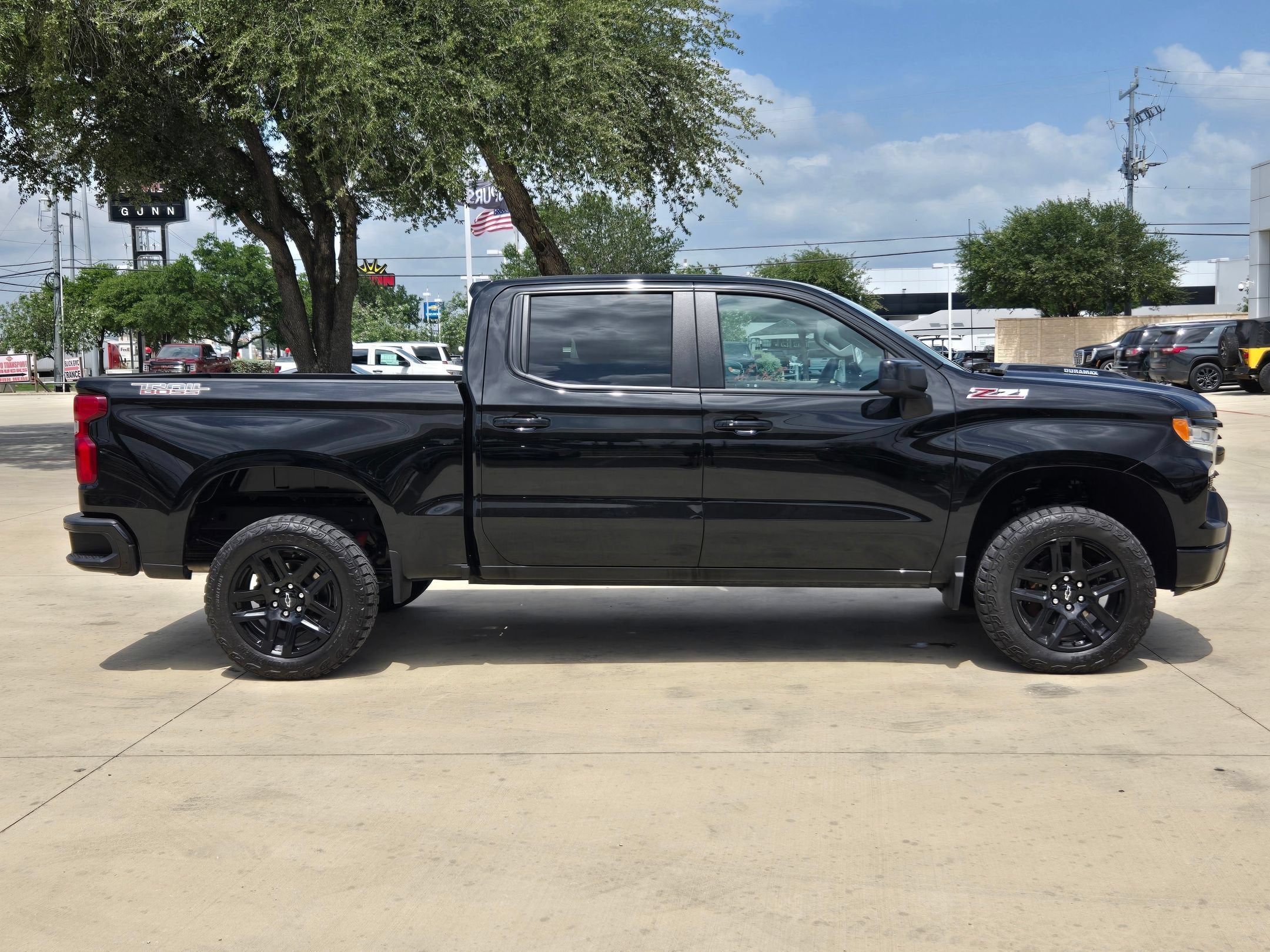 2024 Chevrolet SILVERADO 1500 4WD LT TRAIL BOSS