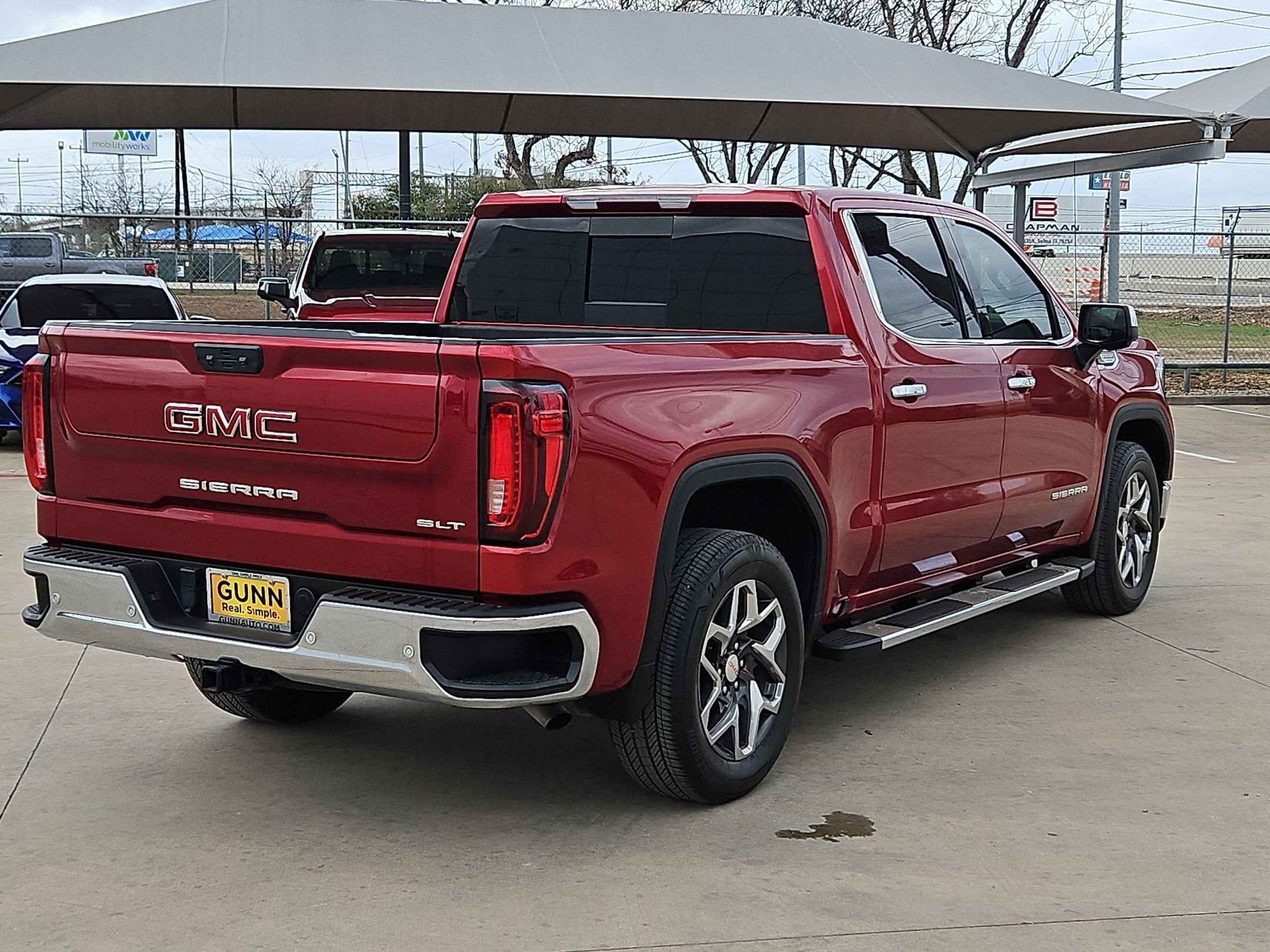 2024 GMC SIERRA 1500 SLT