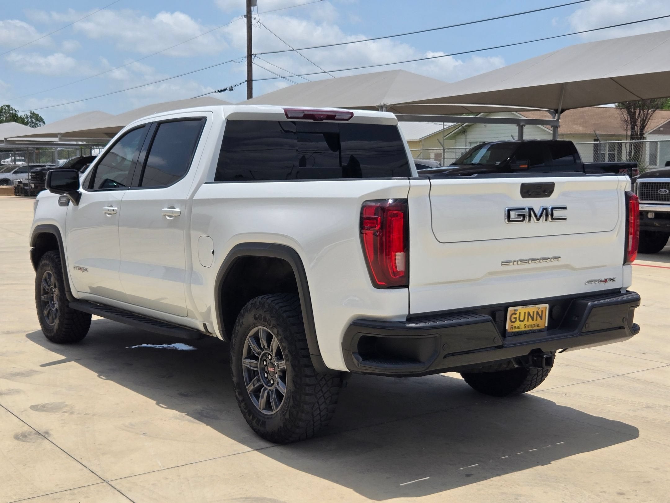 2024 GMC SIERRA 1500 AT4X