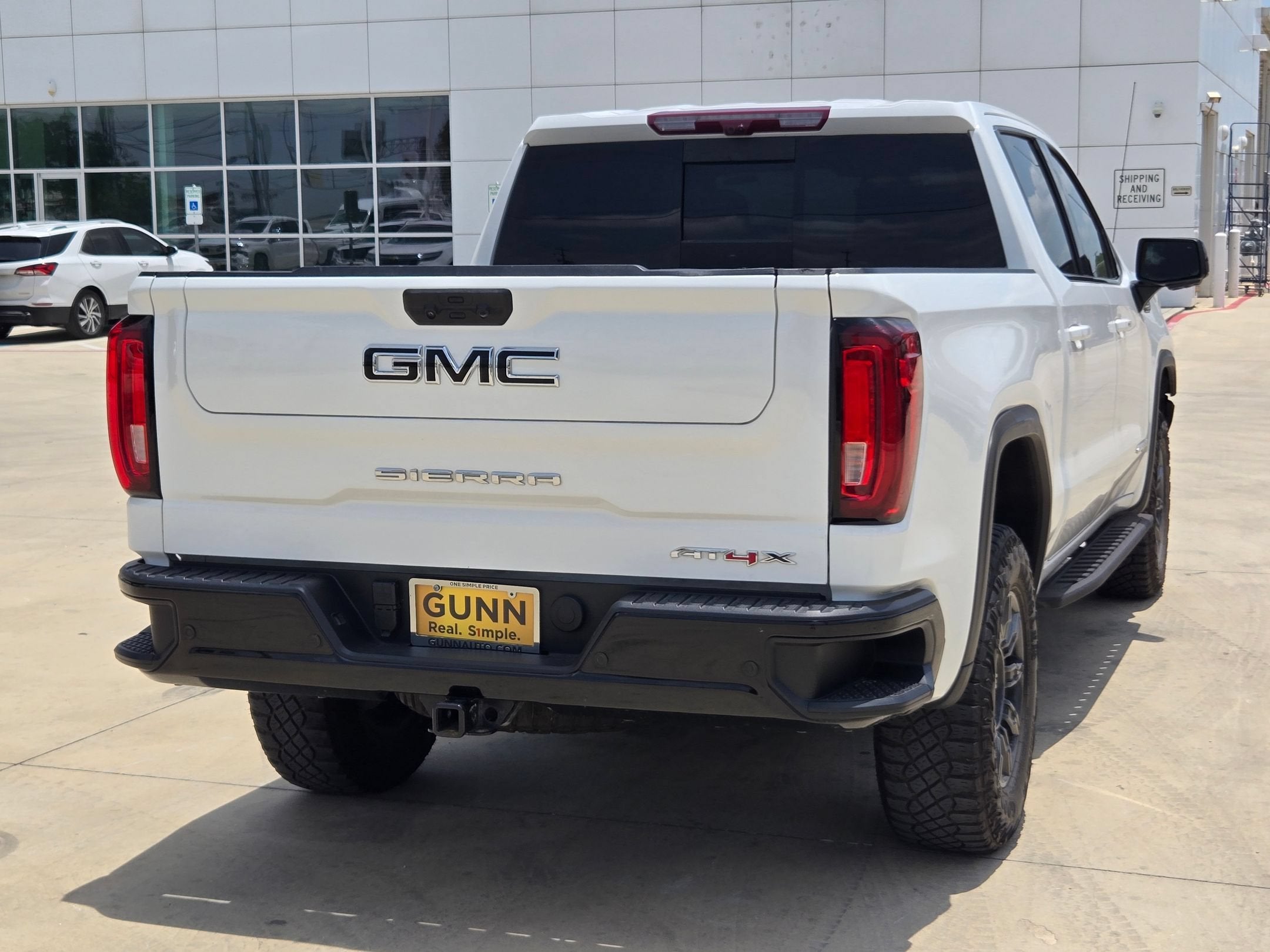 2024 GMC SIERRA 1500 AT4X