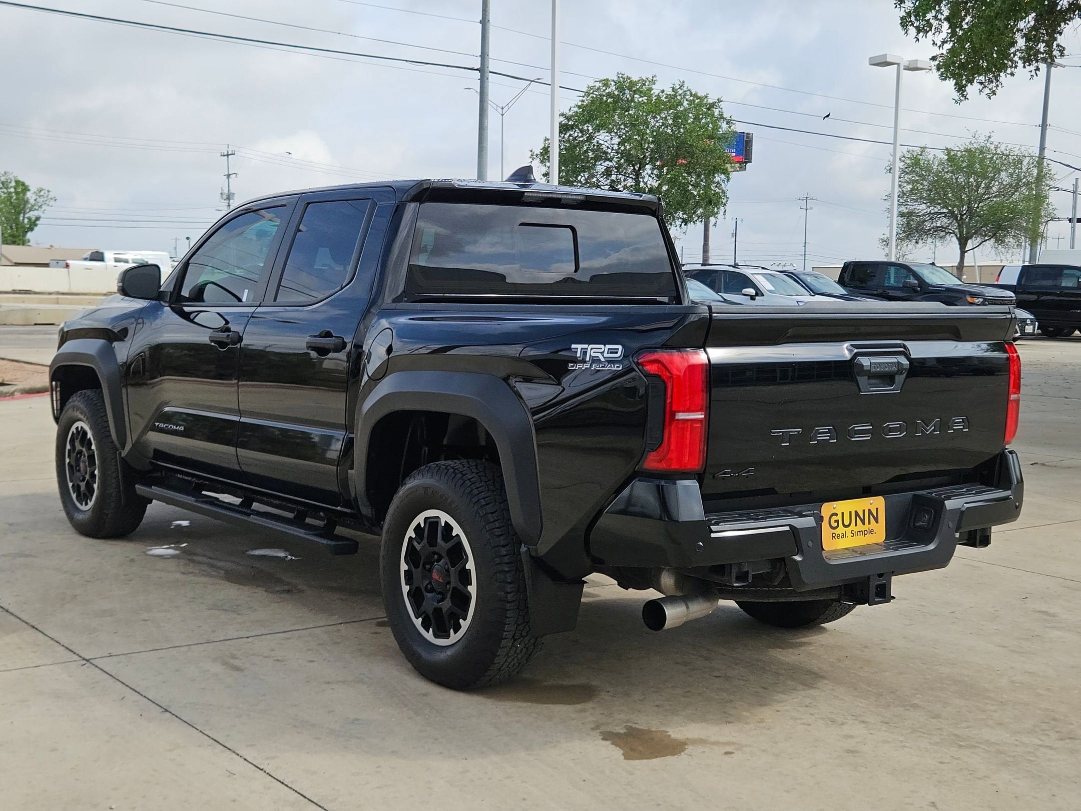 2024 Toyota TACOMA TRD