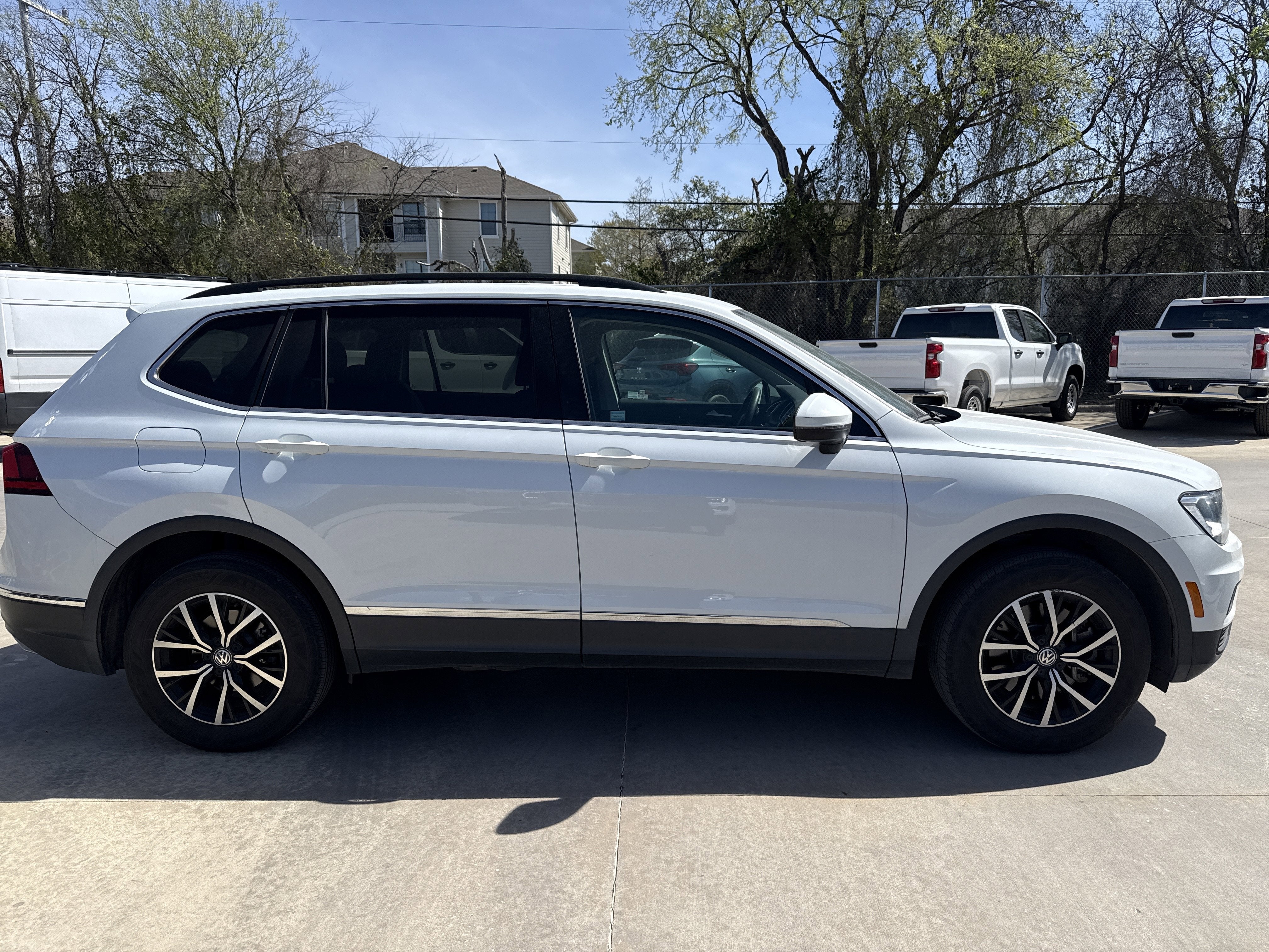 2021 Volkswagen TIGUAN SE SE