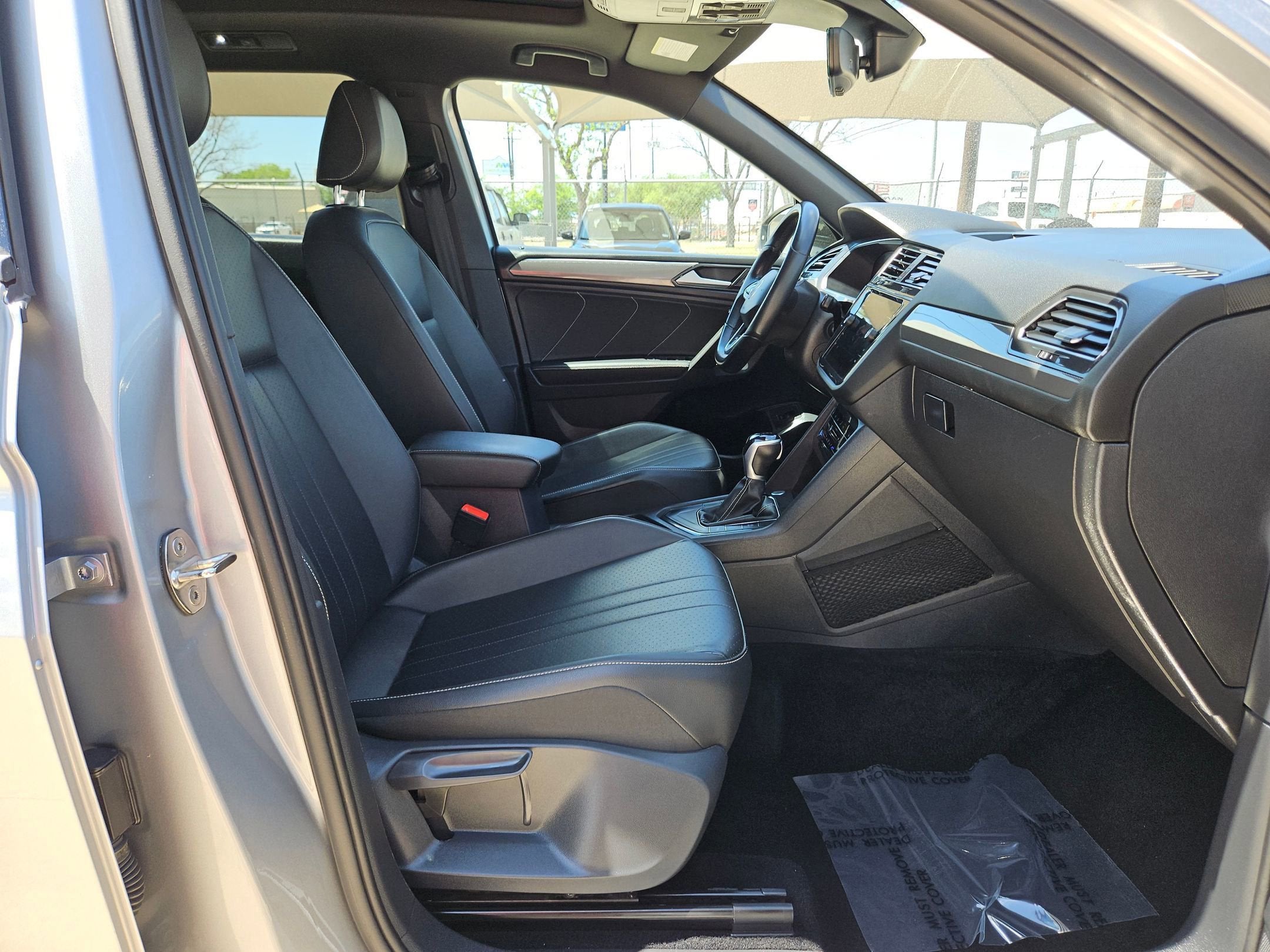 2022 Volkswagen TIGUAN SE R-LINE BLK