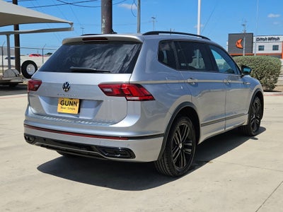 2022 Volkswagen TIGUAN SE R-LINE BLK