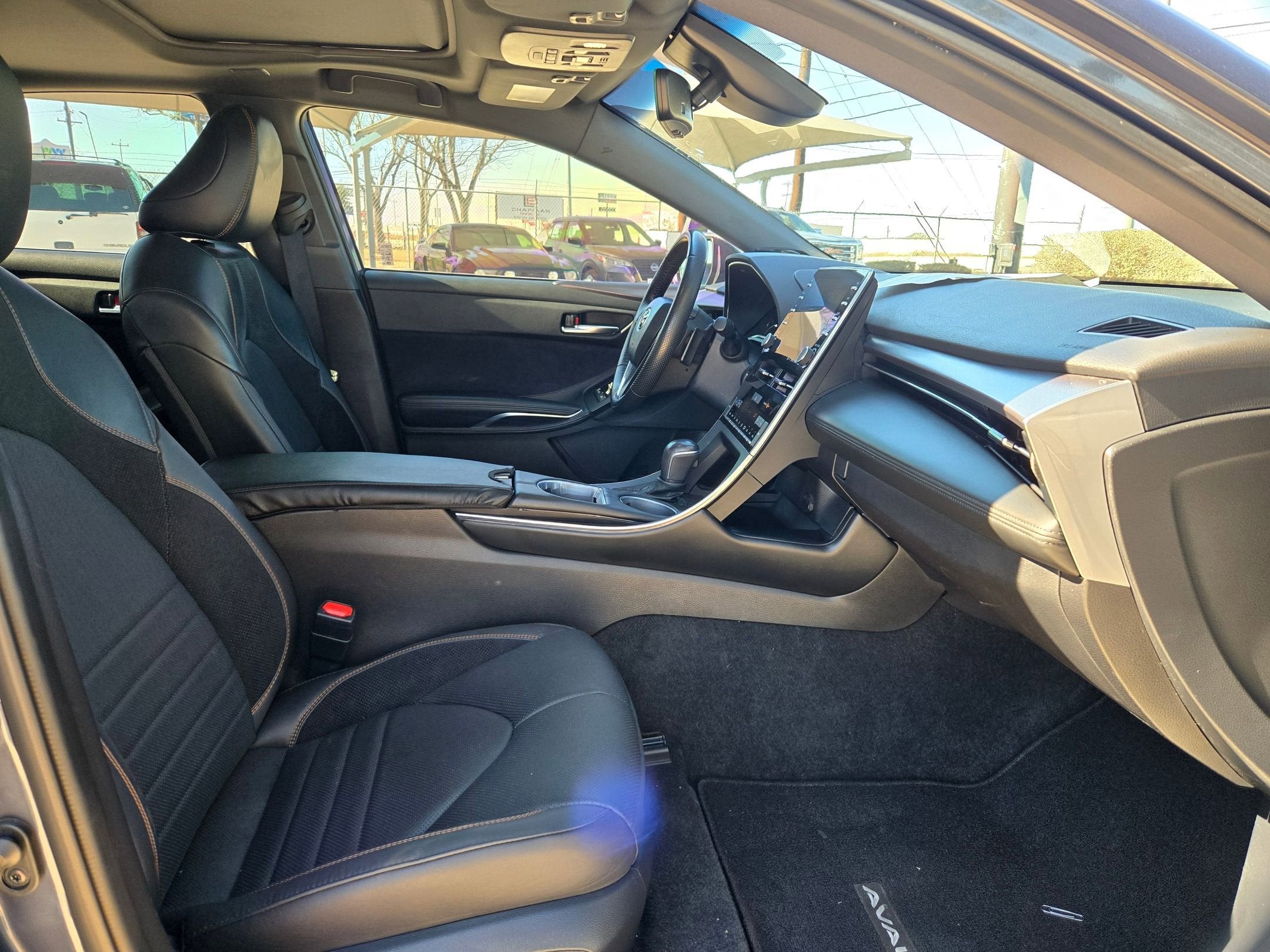 2022 Toyota AVALON TOURING