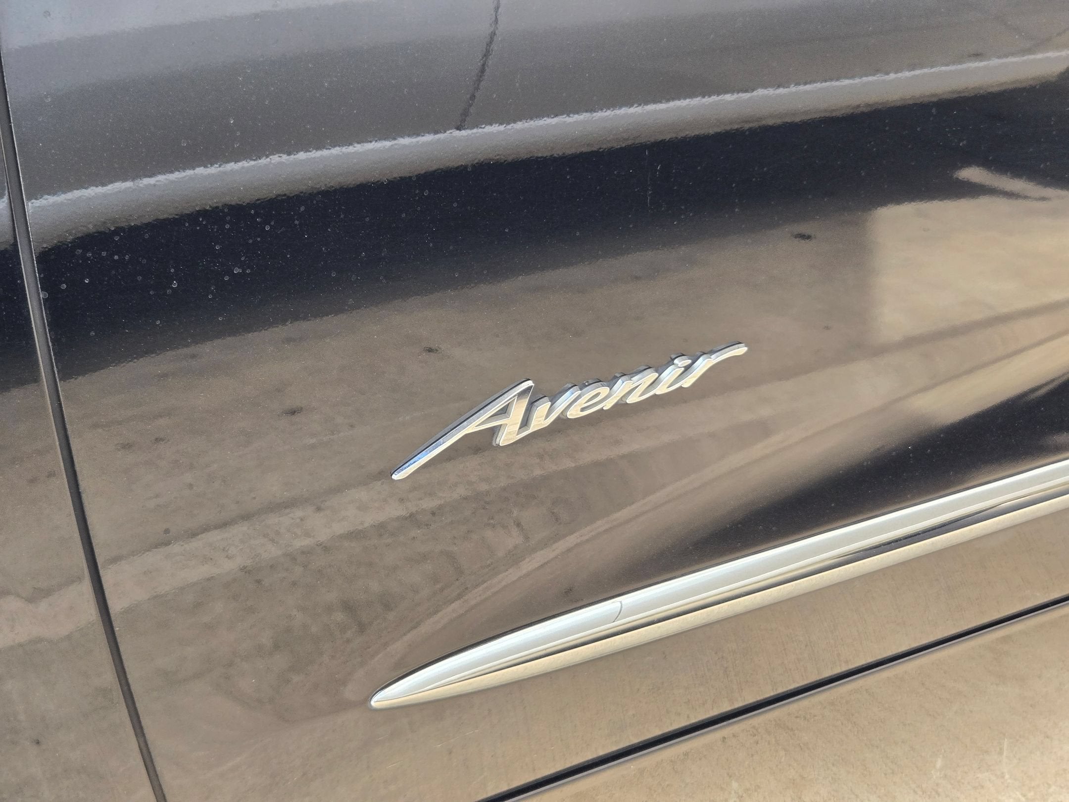 2020 Buick ENCLAVE AVENIR