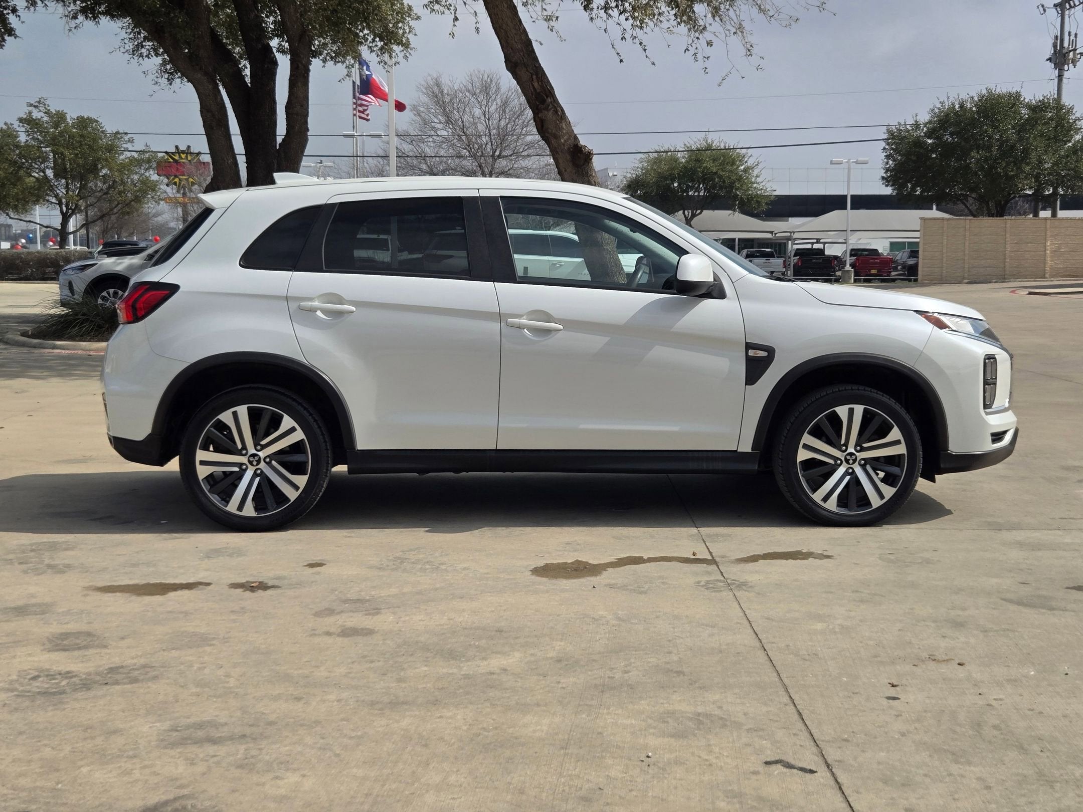 2021 Mitsubishi OUTLANDER SPORT ES