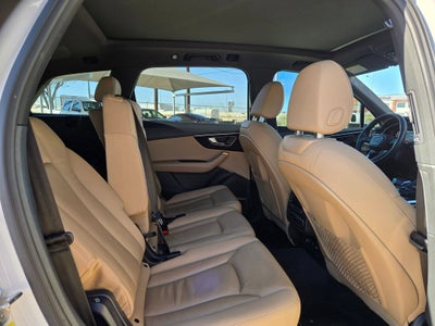 2022 Audi Q7 PLUS 55