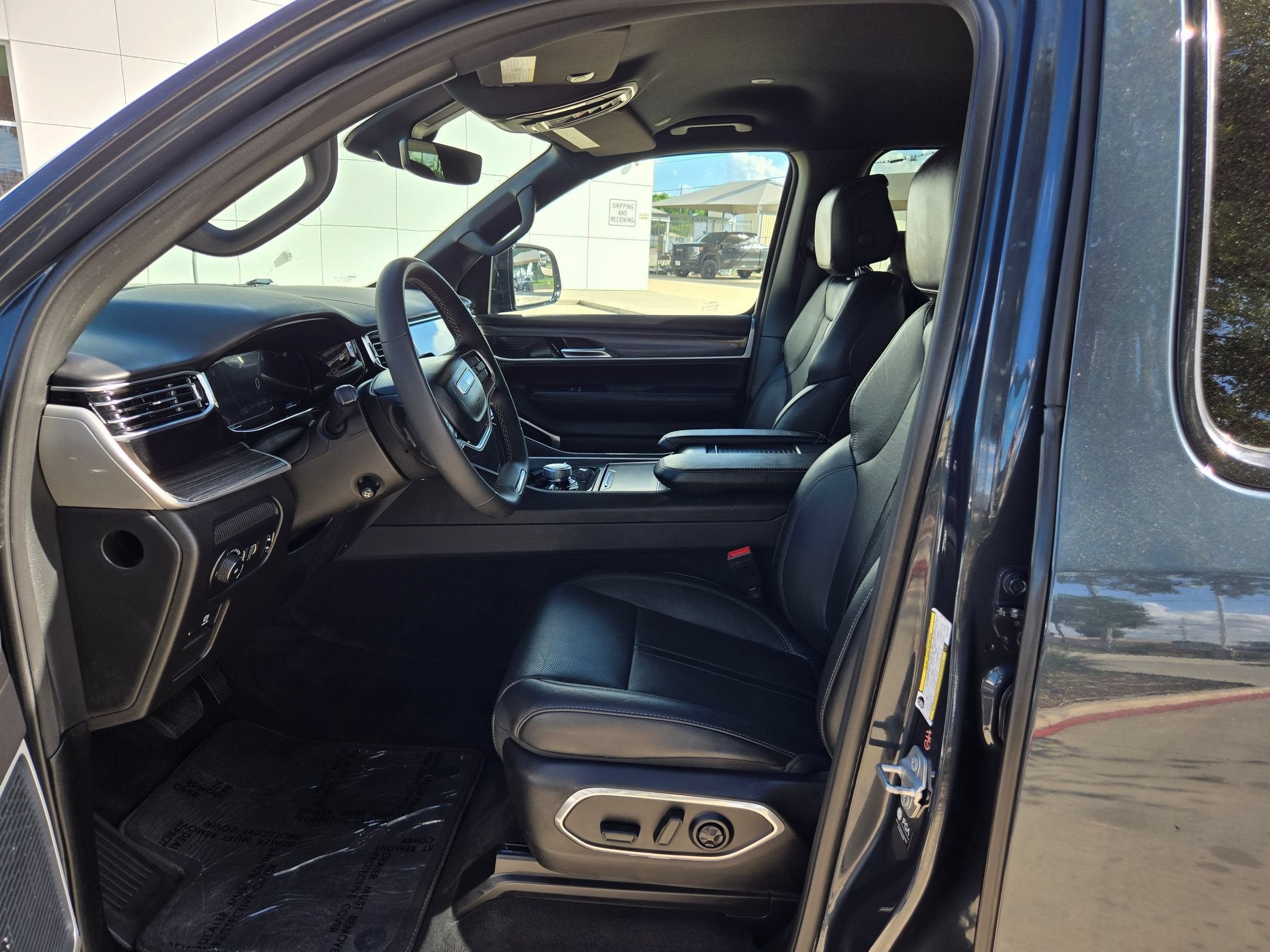 2023 Jeep Wagoneer Series III