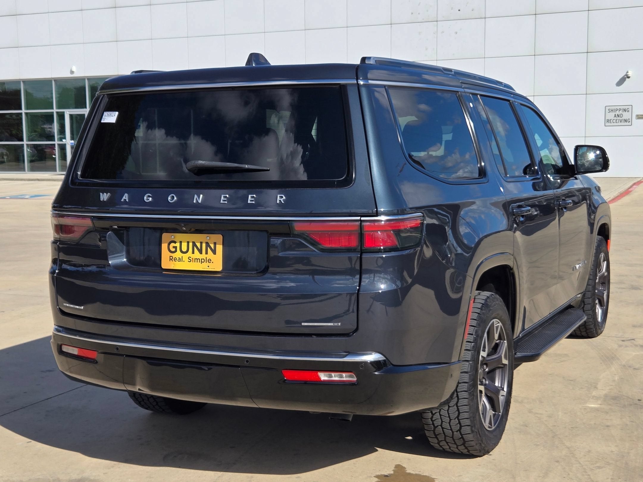 2023 Jeep Wagoneer Series III