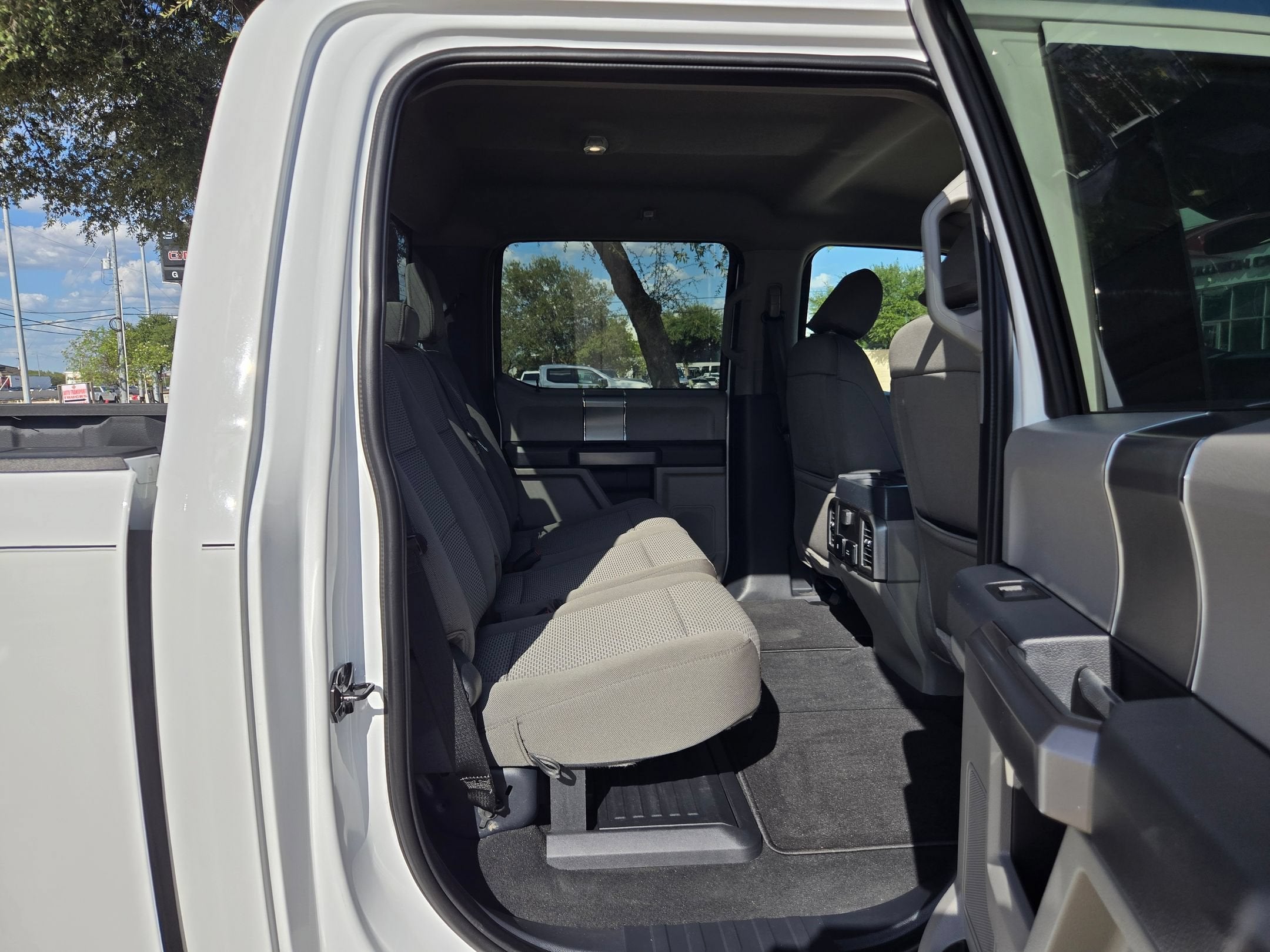 2022 Ford Super Duty F-250 SRW 4WD XLT