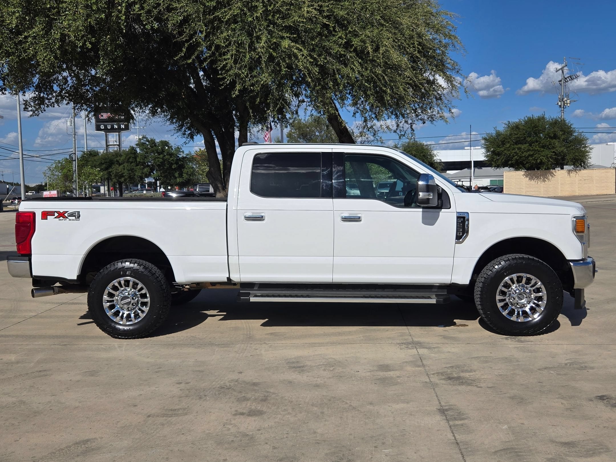 2022 Ford Super Duty F-250 SRW 4WD XLT