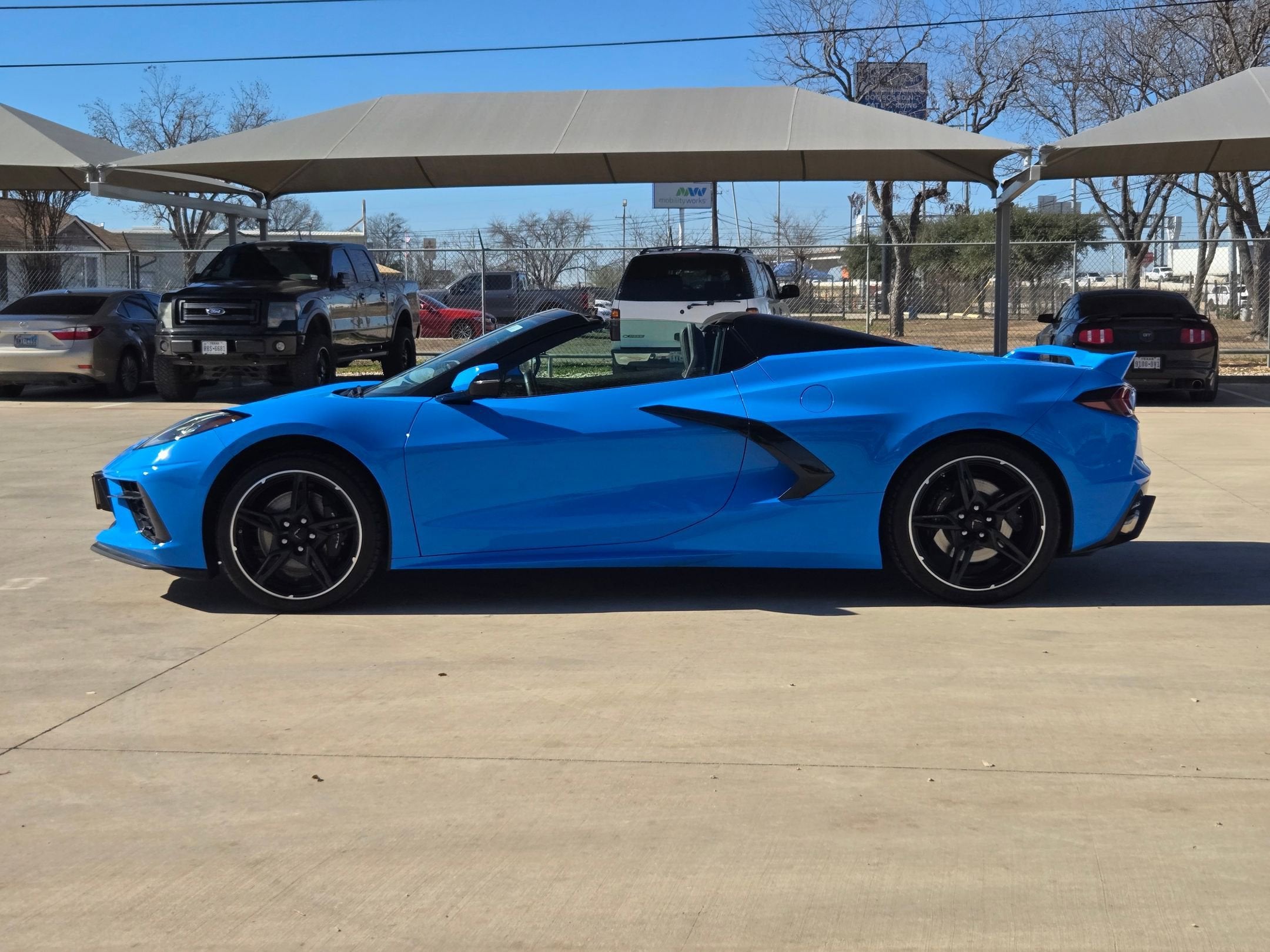 2023 Chevrolet Corvette 2LT