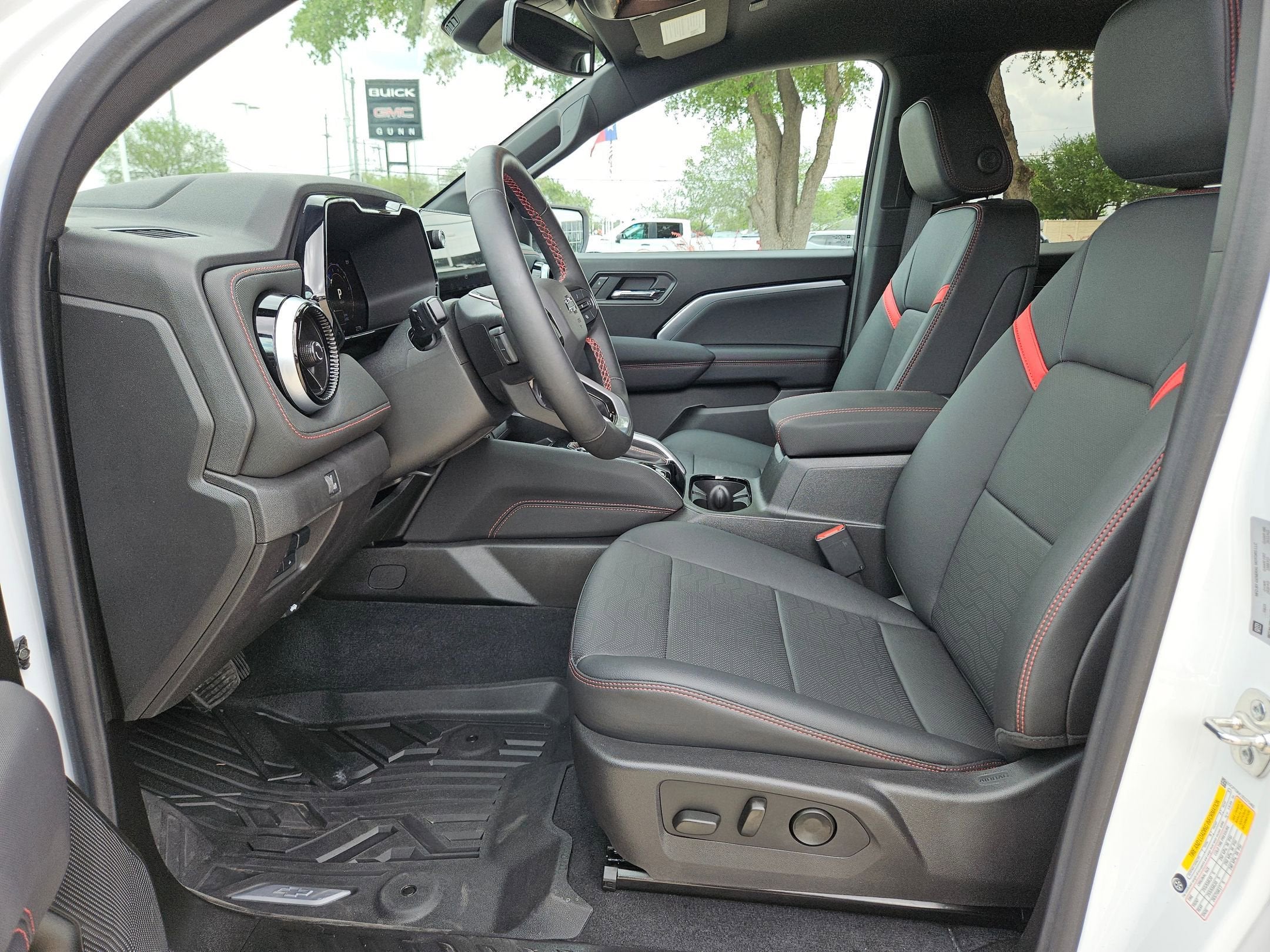 2025 Chevrolet Colorado 4WD Z71