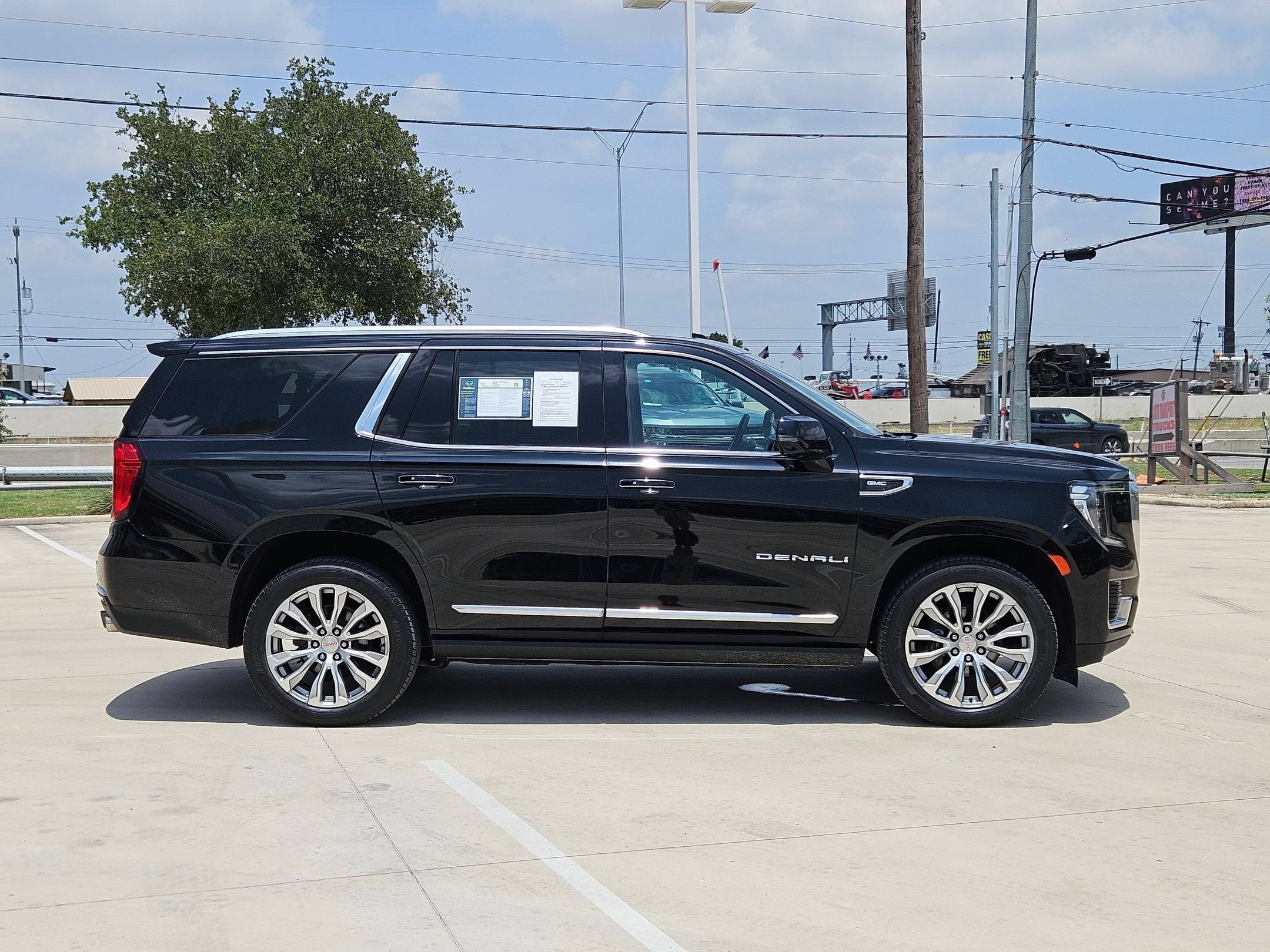 2022 GMC Yukon Denali