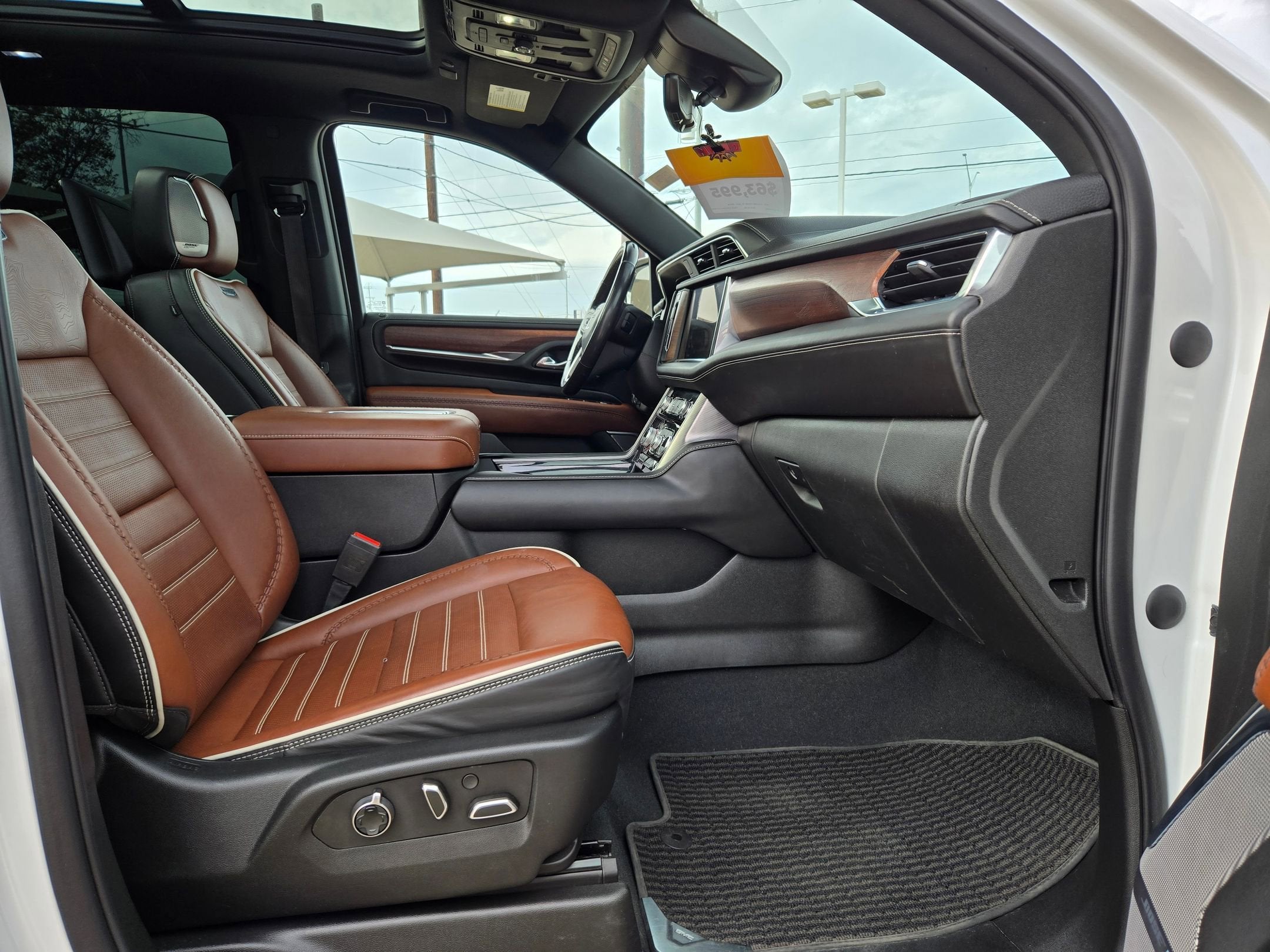 2023 GMC Yukon Denali Ultimate