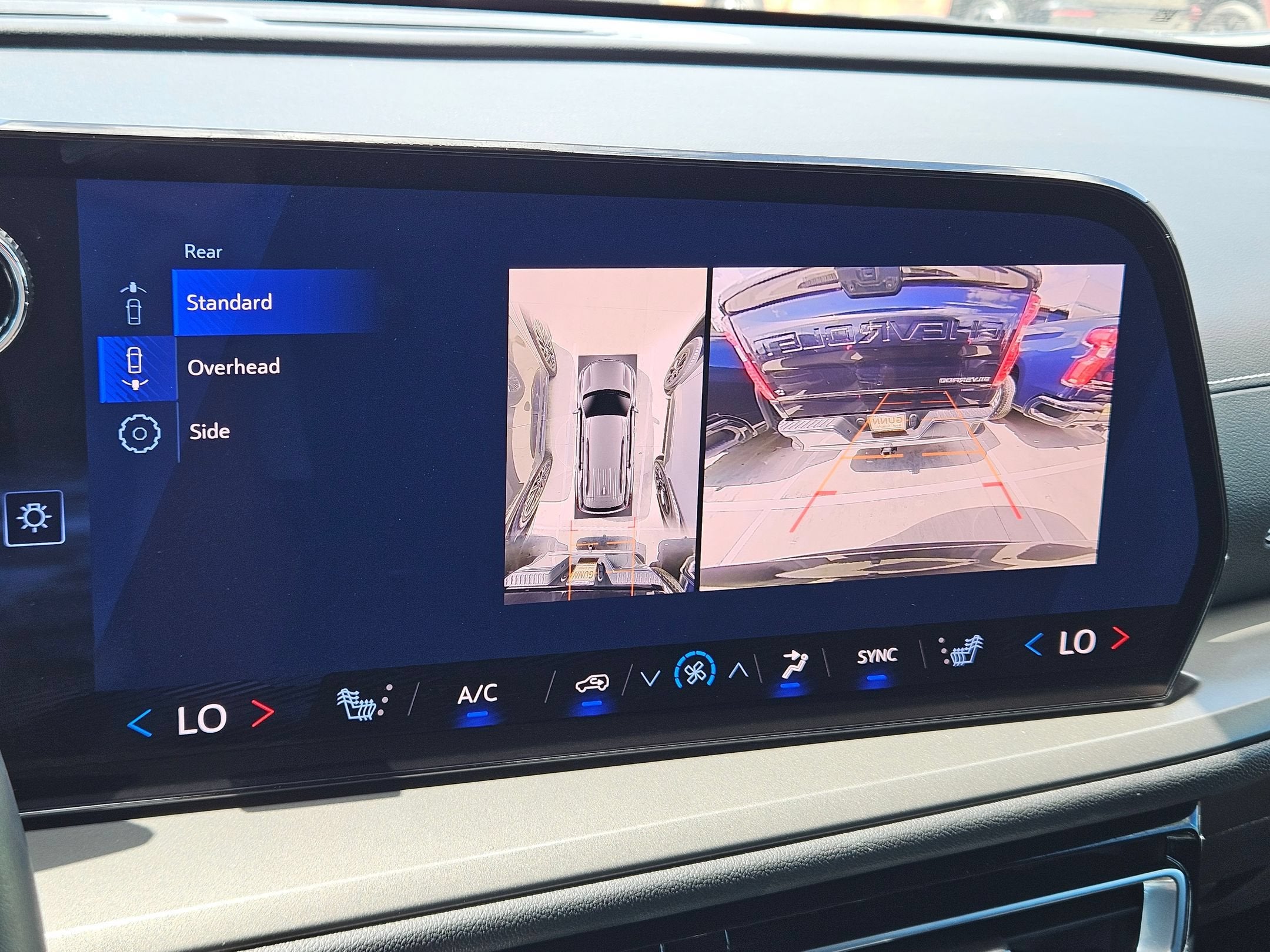 2024 Chevrolet Traverse FWD LS