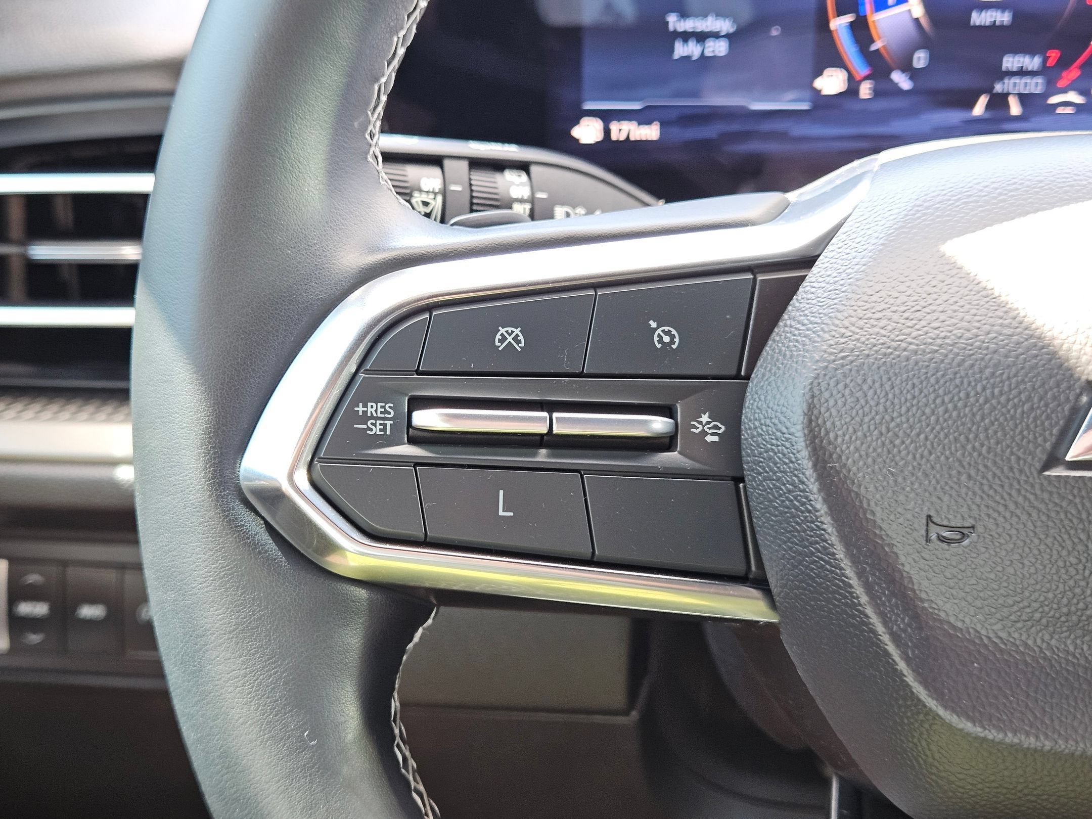 2024 Chevrolet Traverse FWD LS