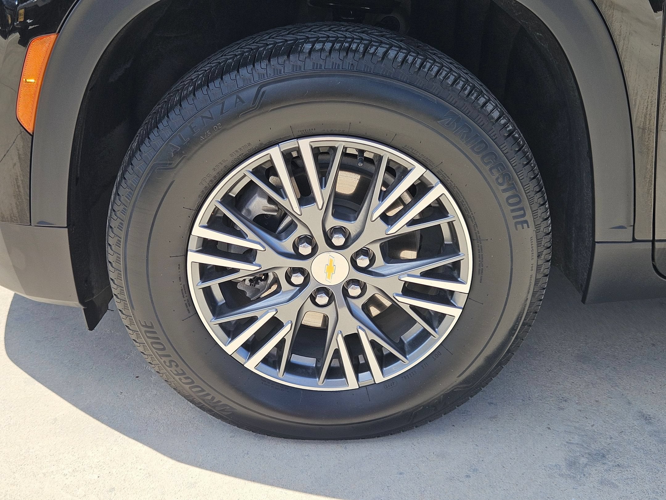 2024 Chevrolet Traverse FWD LS