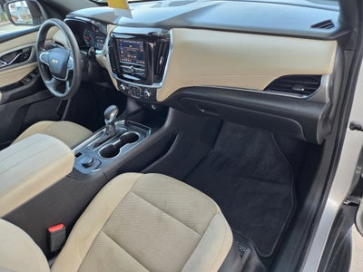 2022 Chevrolet Traverse LS