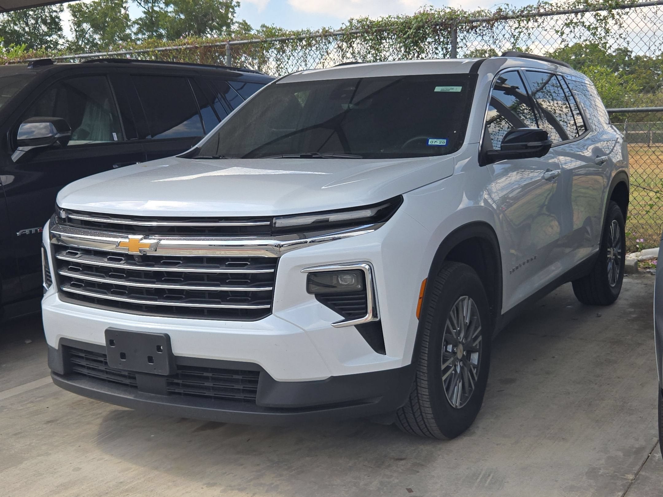 2026 Chevrolet Traverse FWD LT
