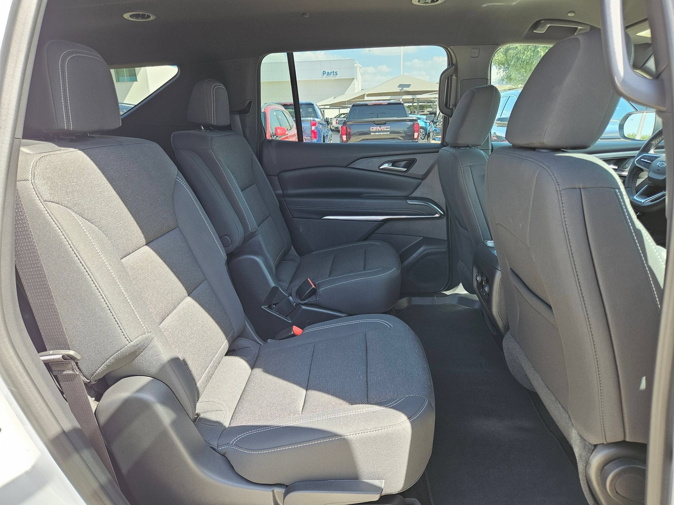 2026 Chevrolet Traverse FWD LT