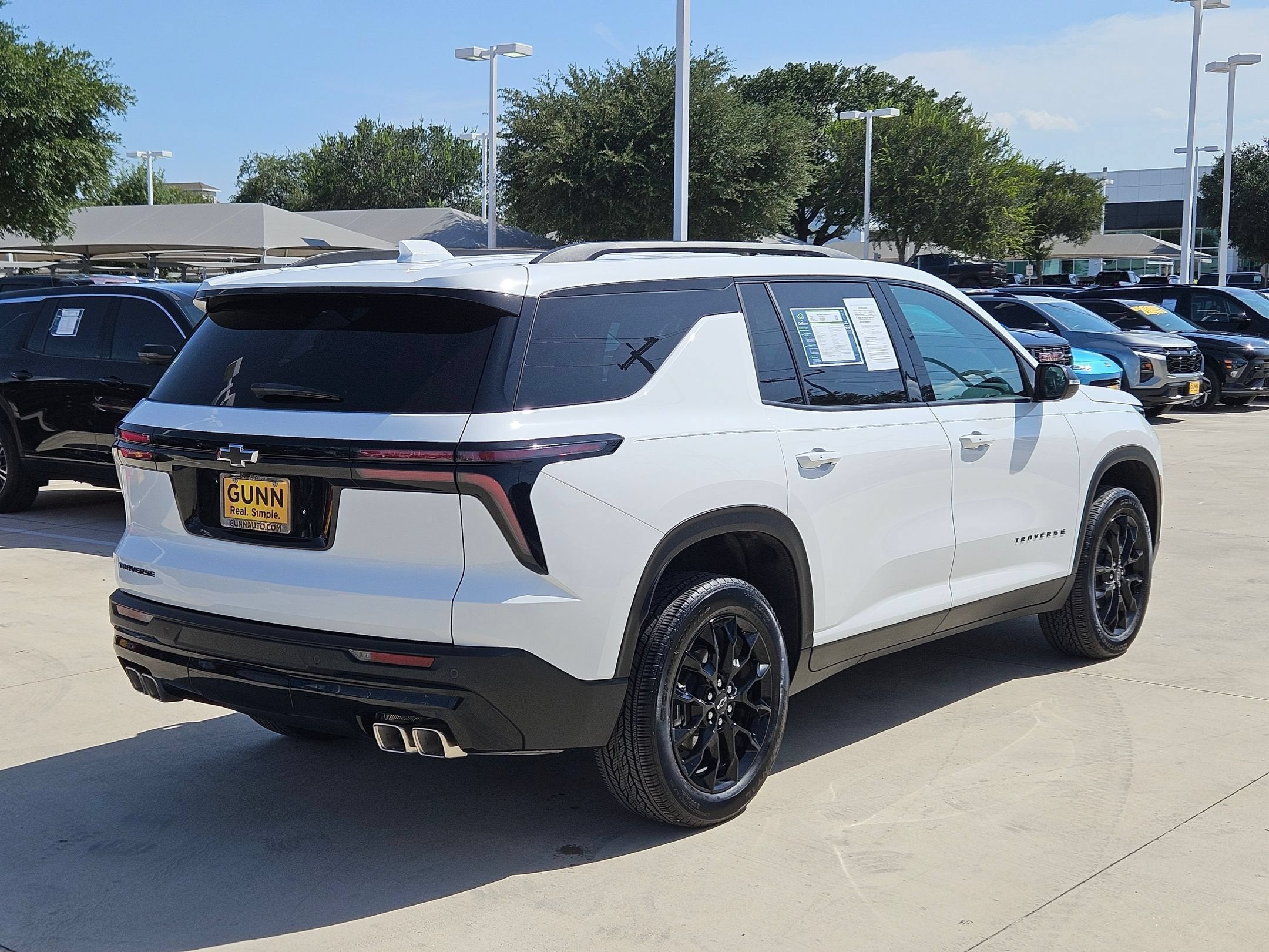 2026 Chevrolet Traverse FWD LT