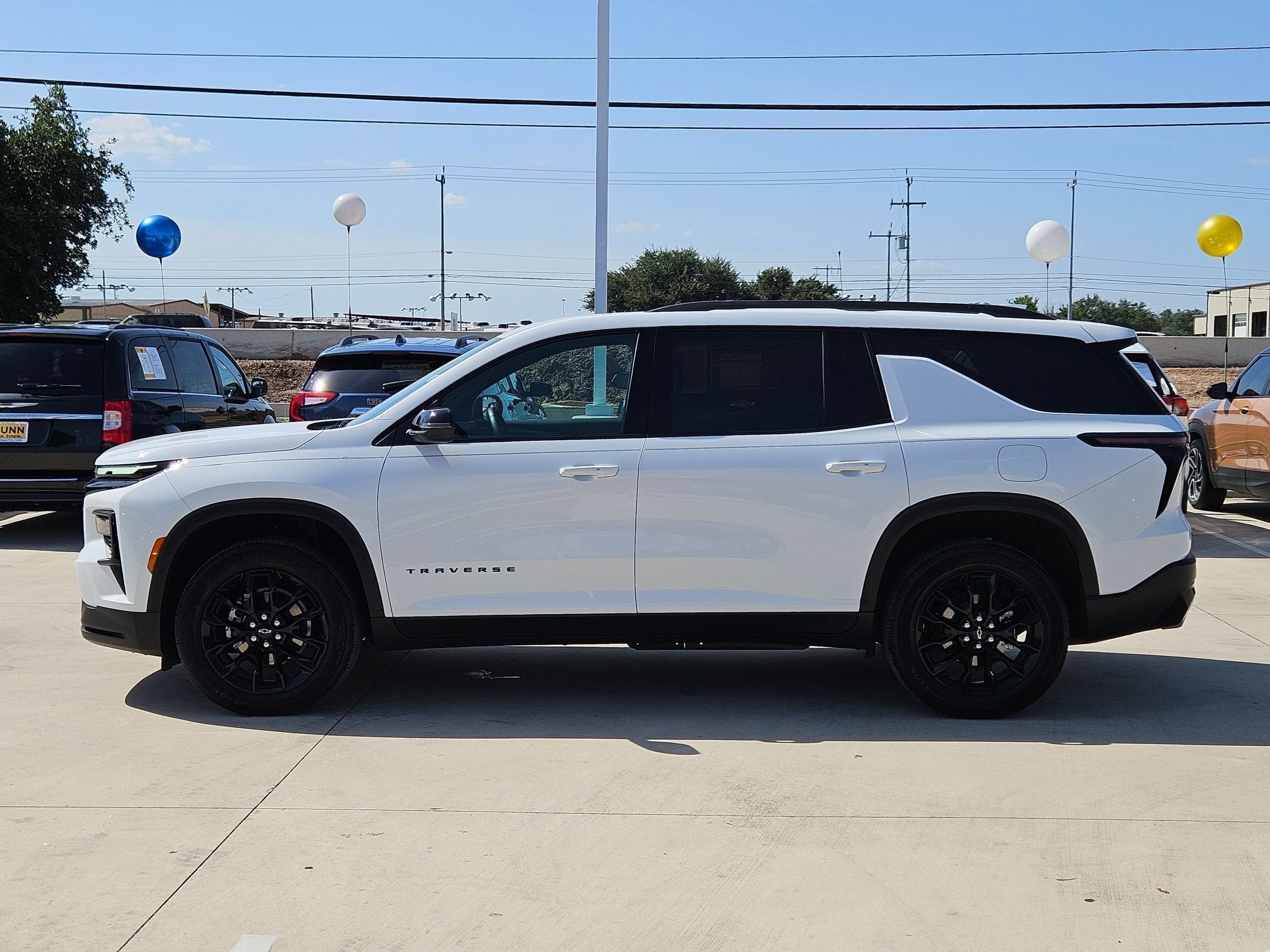 2026 Chevrolet Traverse FWD LT
