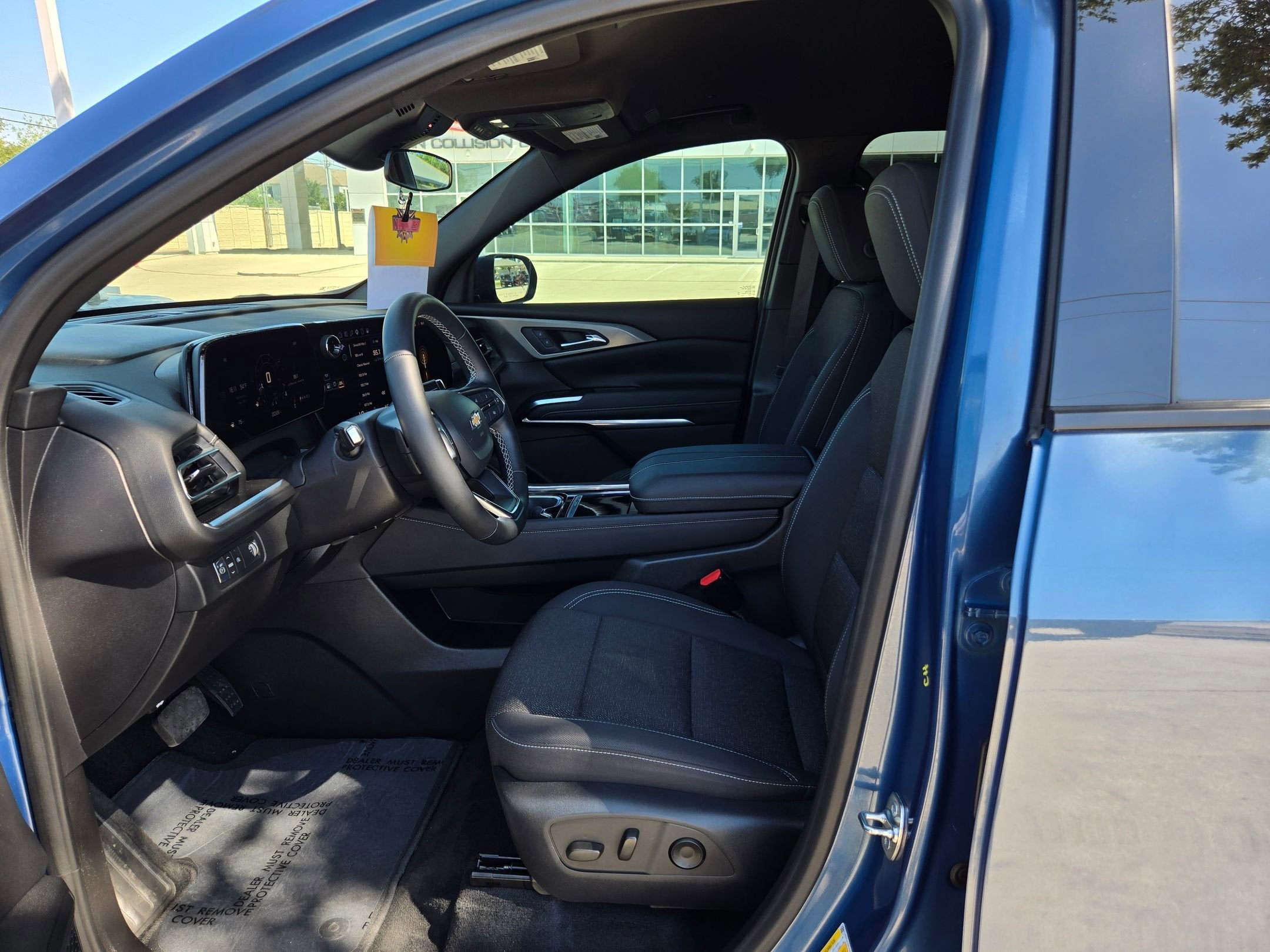 2024 Chevrolet Traverse FWD LT