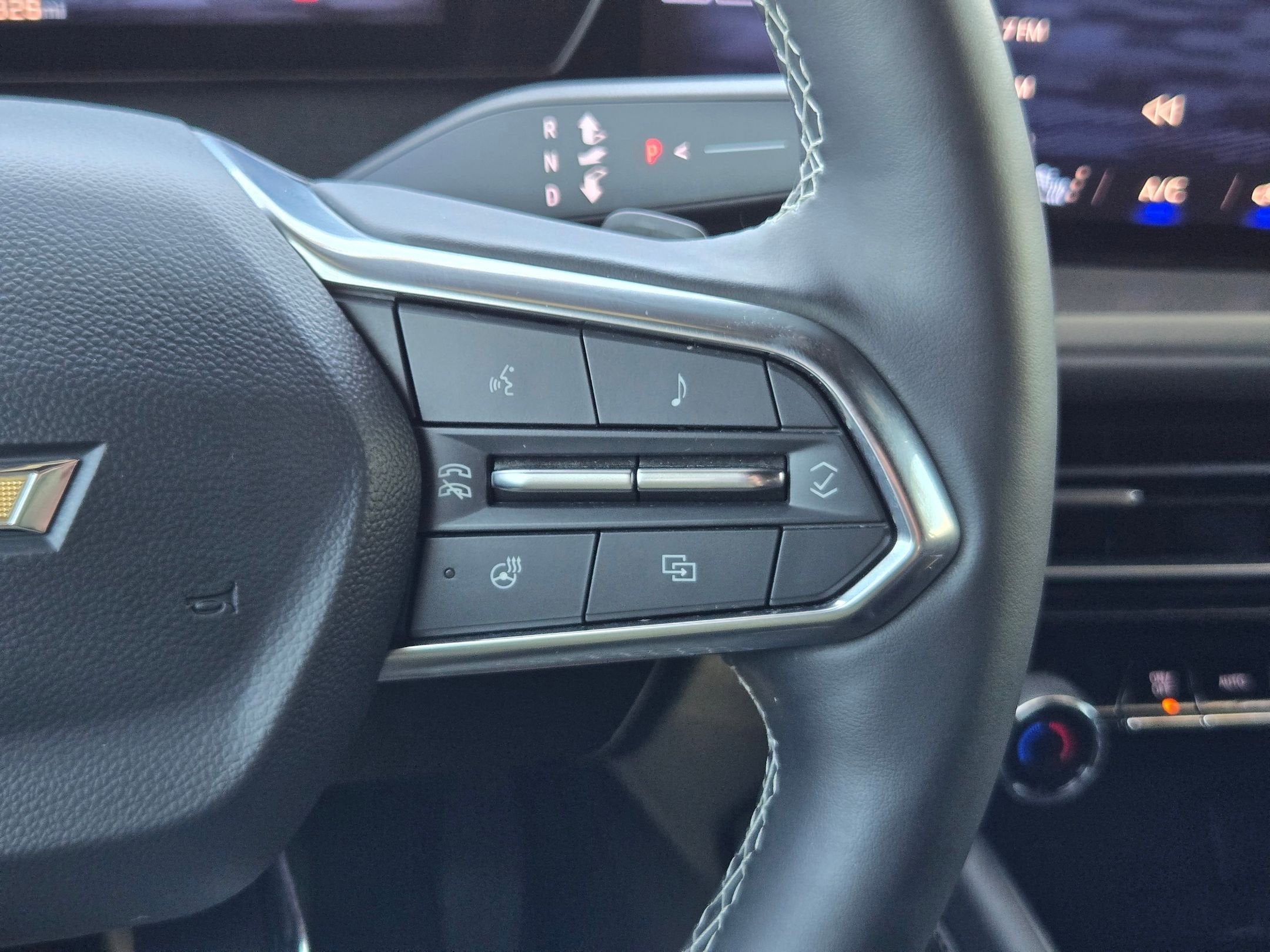 2024 Chevrolet Traverse FWD LT