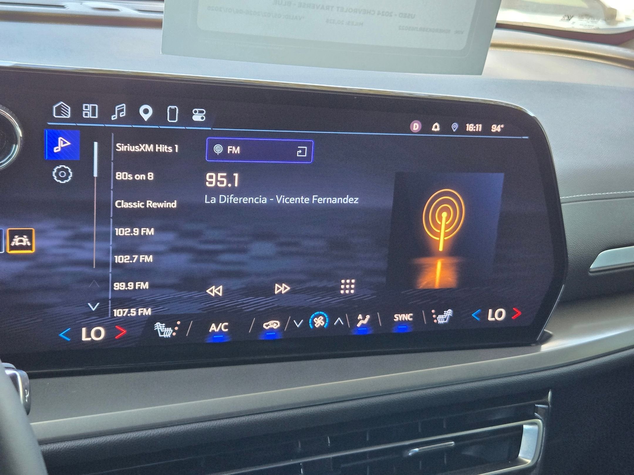 2024 Chevrolet Traverse FWD LT