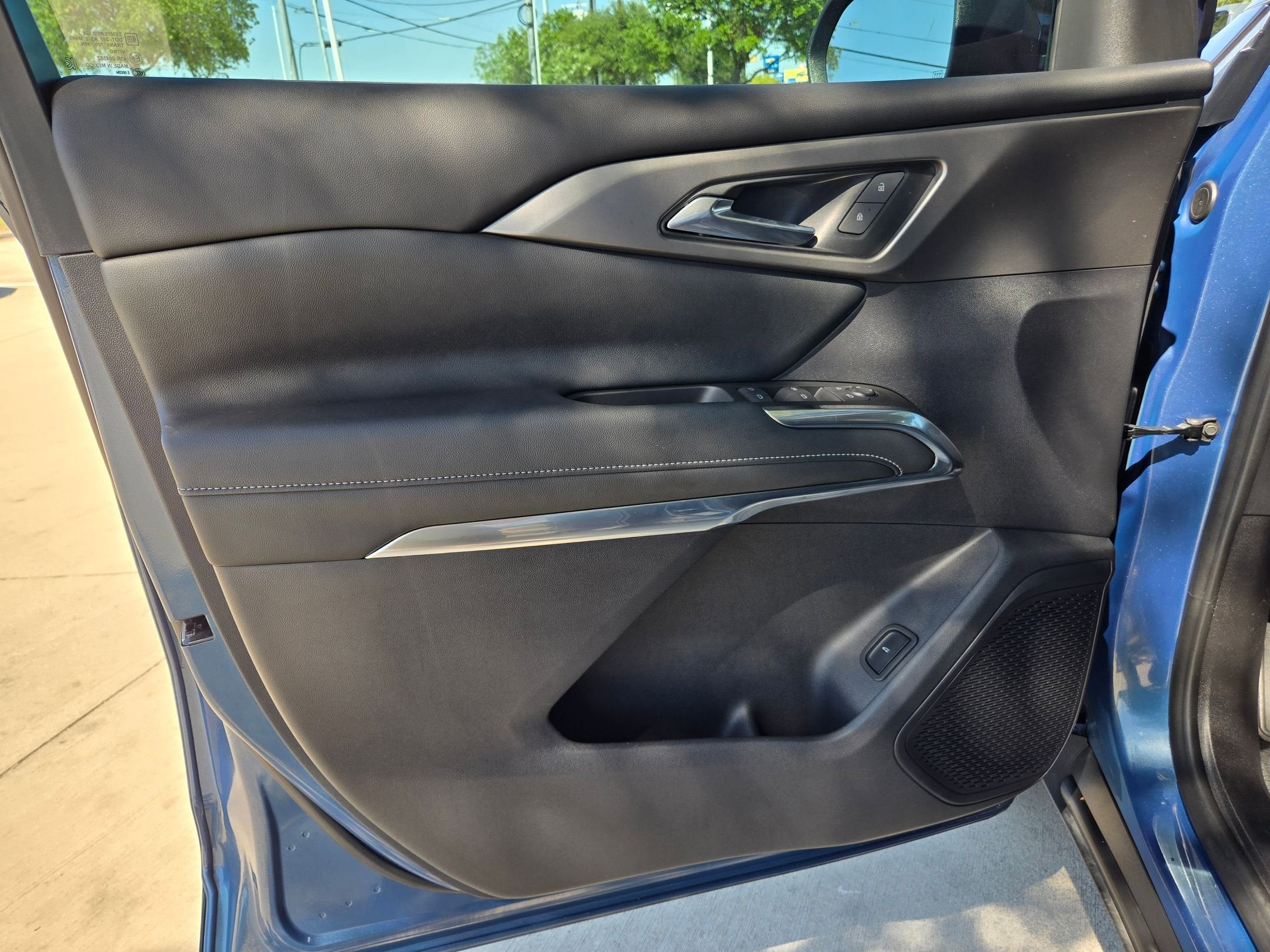 2024 Chevrolet Traverse FWD LT