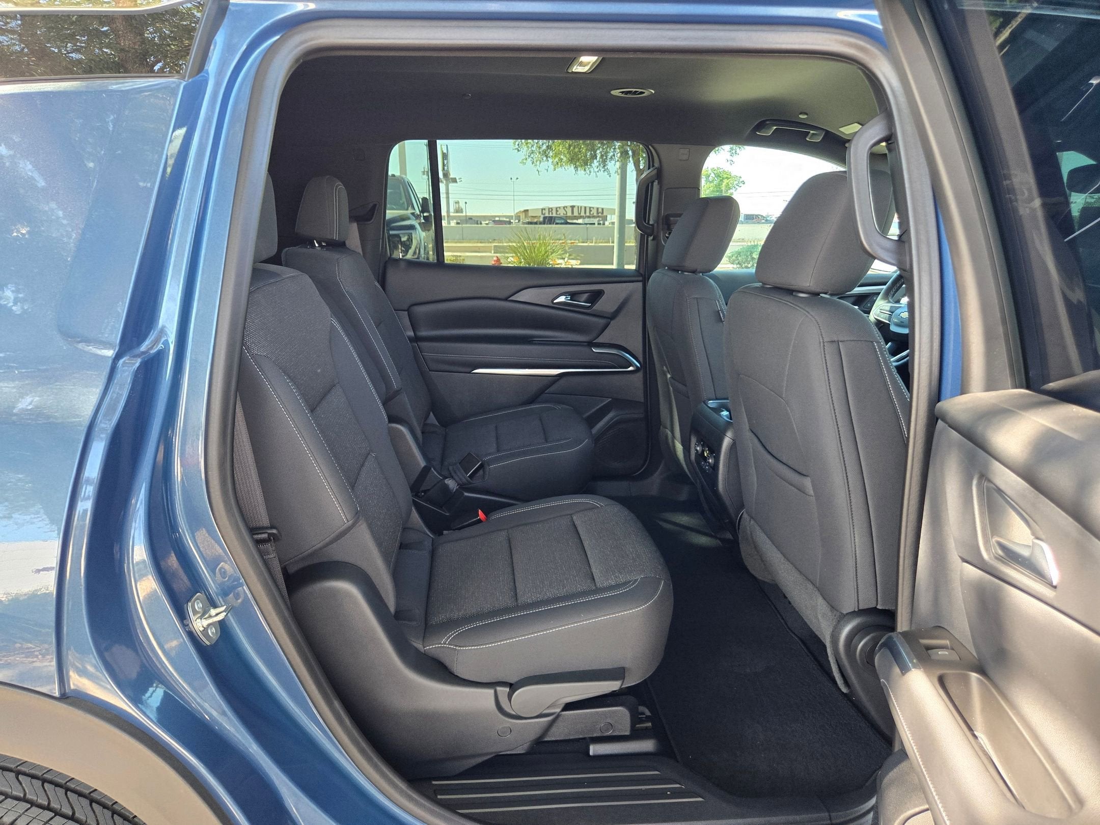 2024 Chevrolet Traverse FWD LT