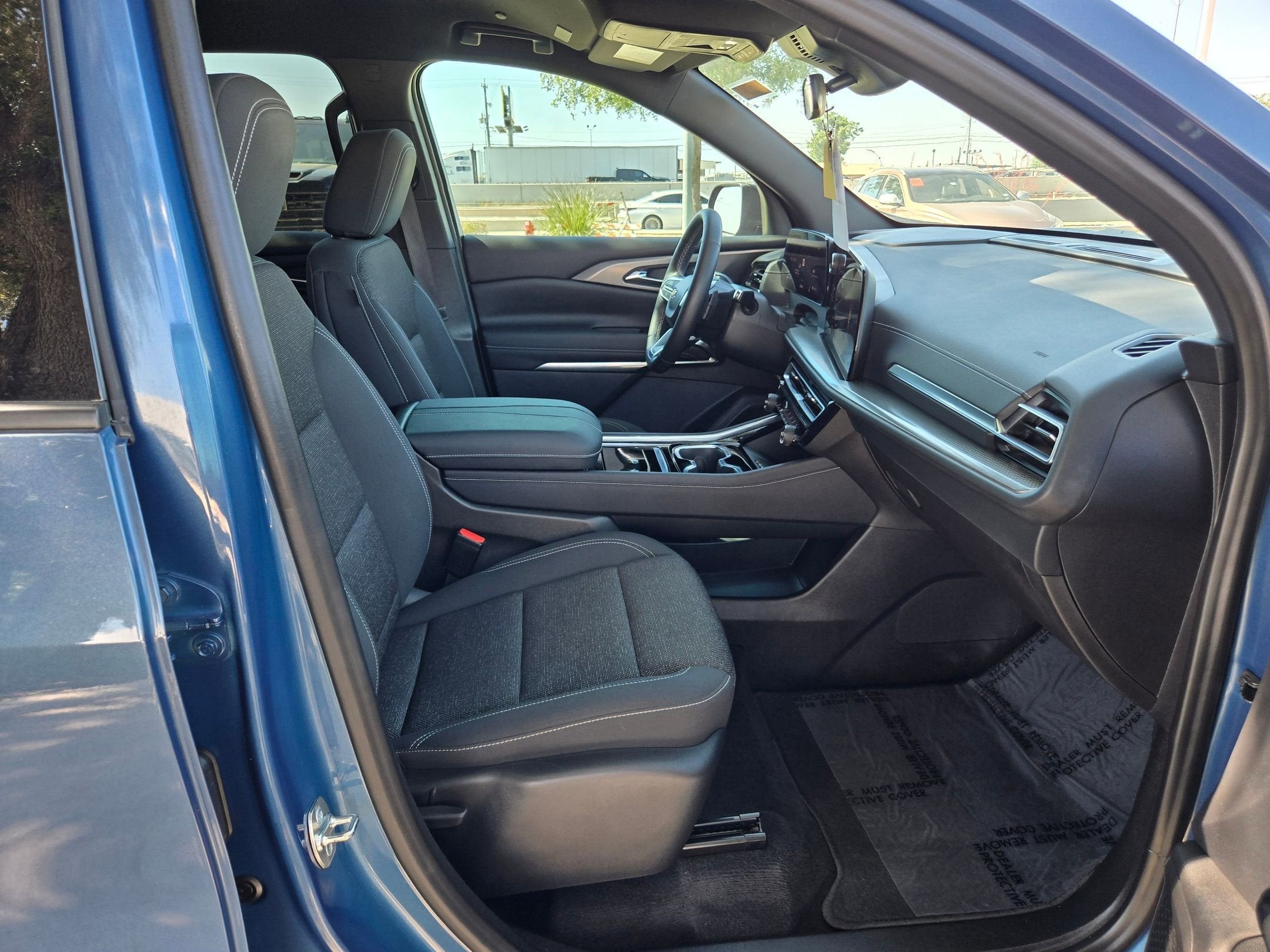 2024 Chevrolet Traverse FWD LT