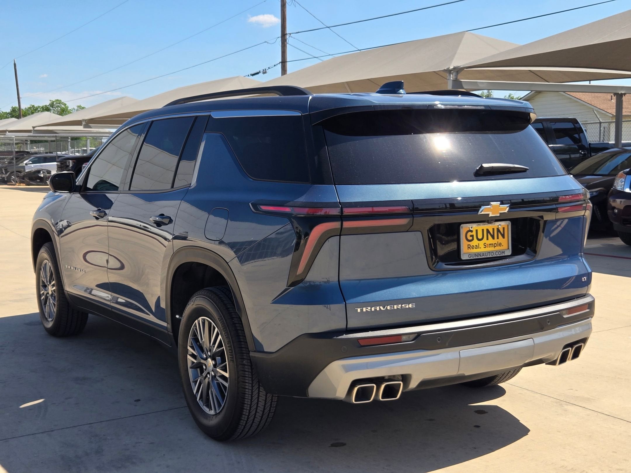 2024 Chevrolet Traverse FWD LT